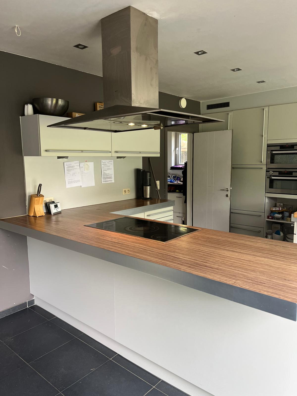 Zeer ruime woning met tuin en garage foto 9