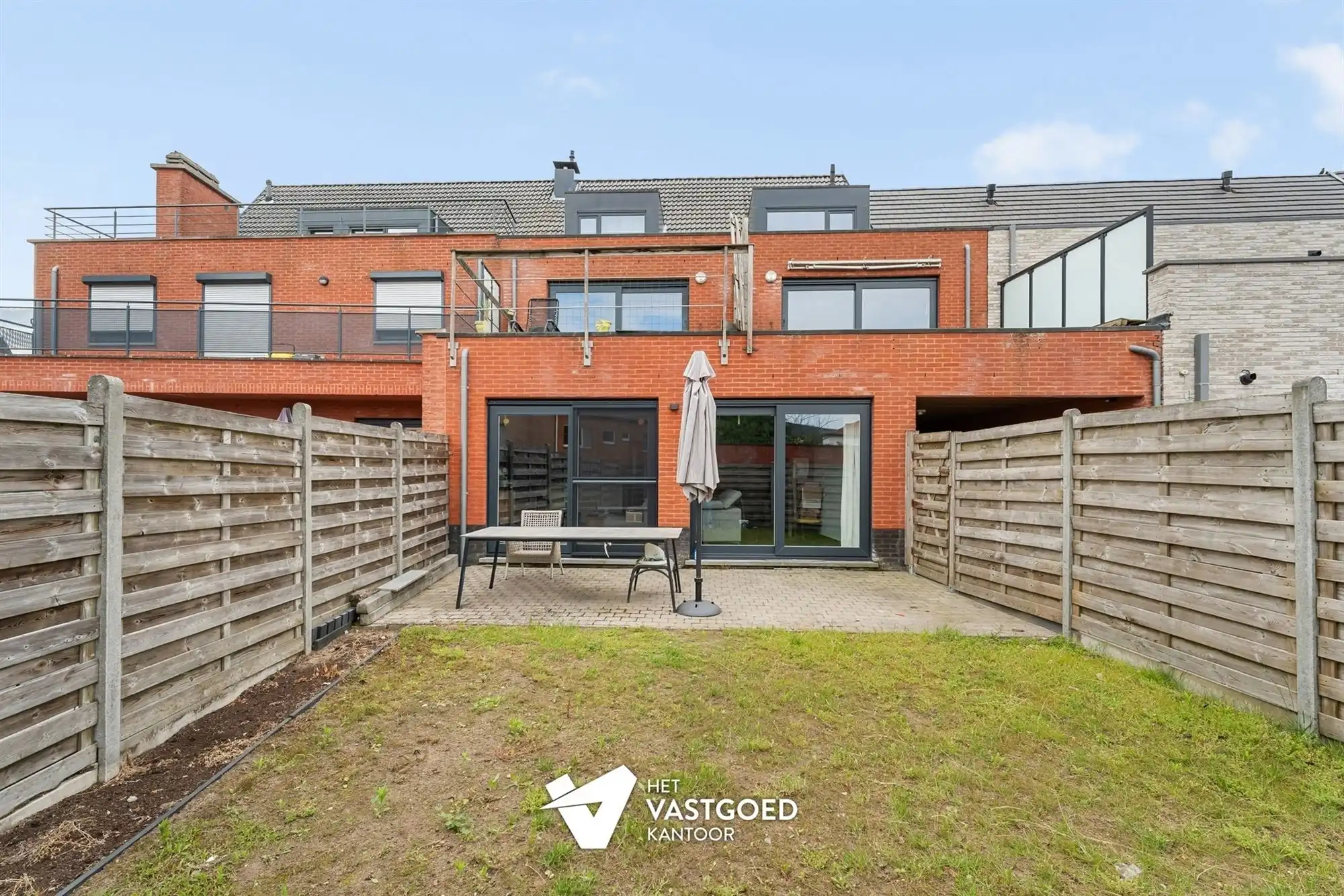 GELIJKVLOERS APPARTEMENT IN CENTRUM INCLUSIEF GARAGE foto 13
