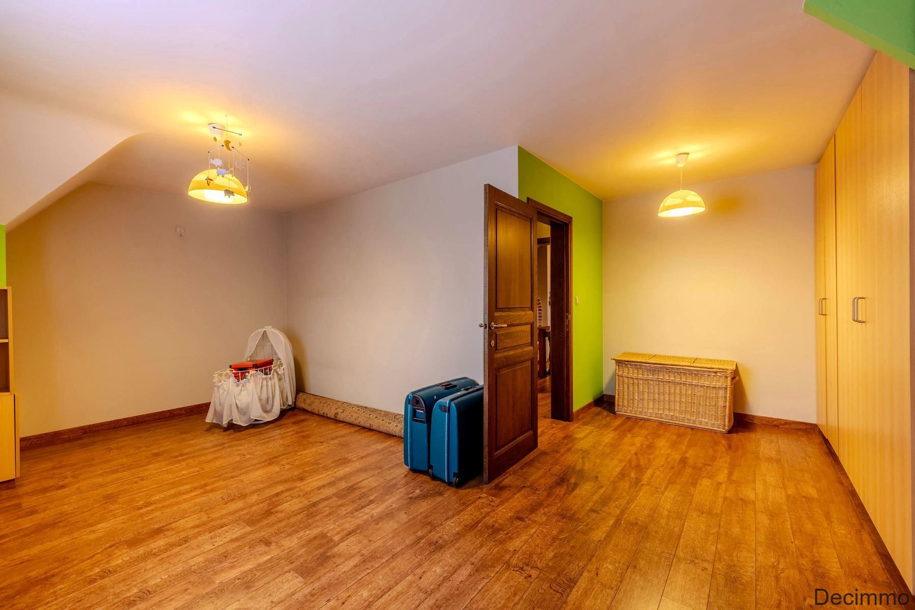 Veelzijdige woning met handelsruimte of kangoeroewonen. foto 21