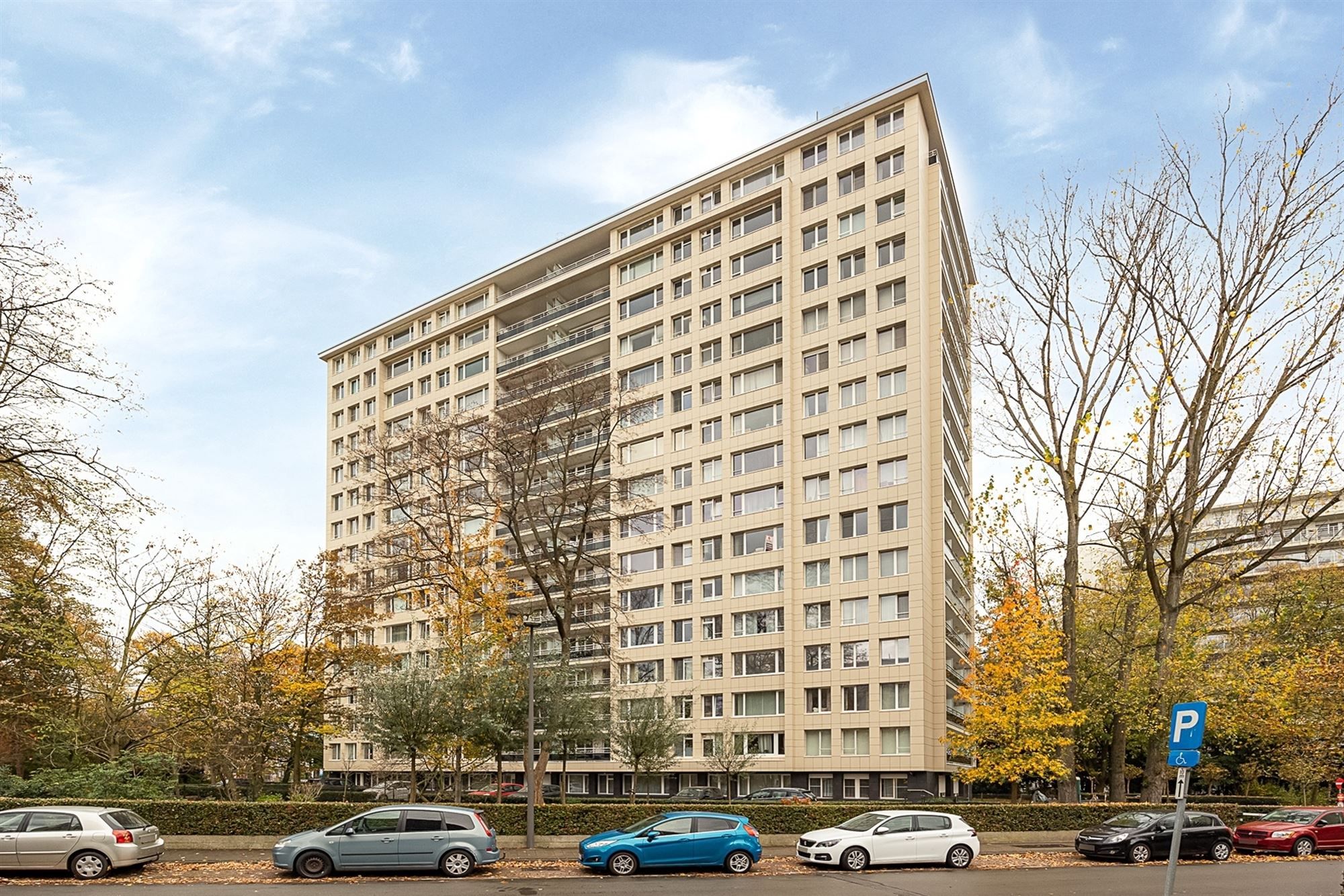 Ruim app. met 3 slpkmrs en 2 terrassen op TOPlocatie foto 2