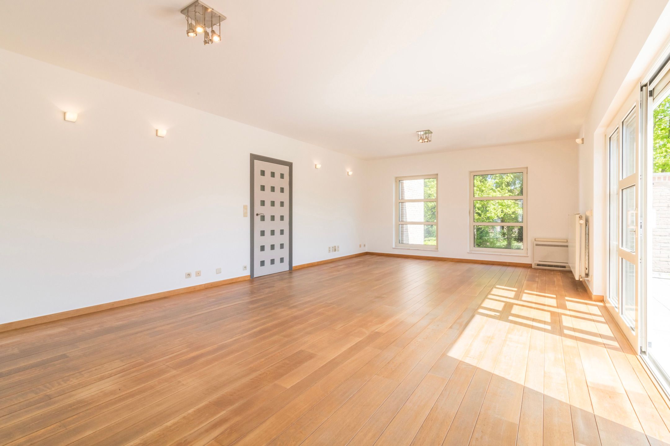 Kantoor- of praktijkruimte met woning op toplocatie foto 39