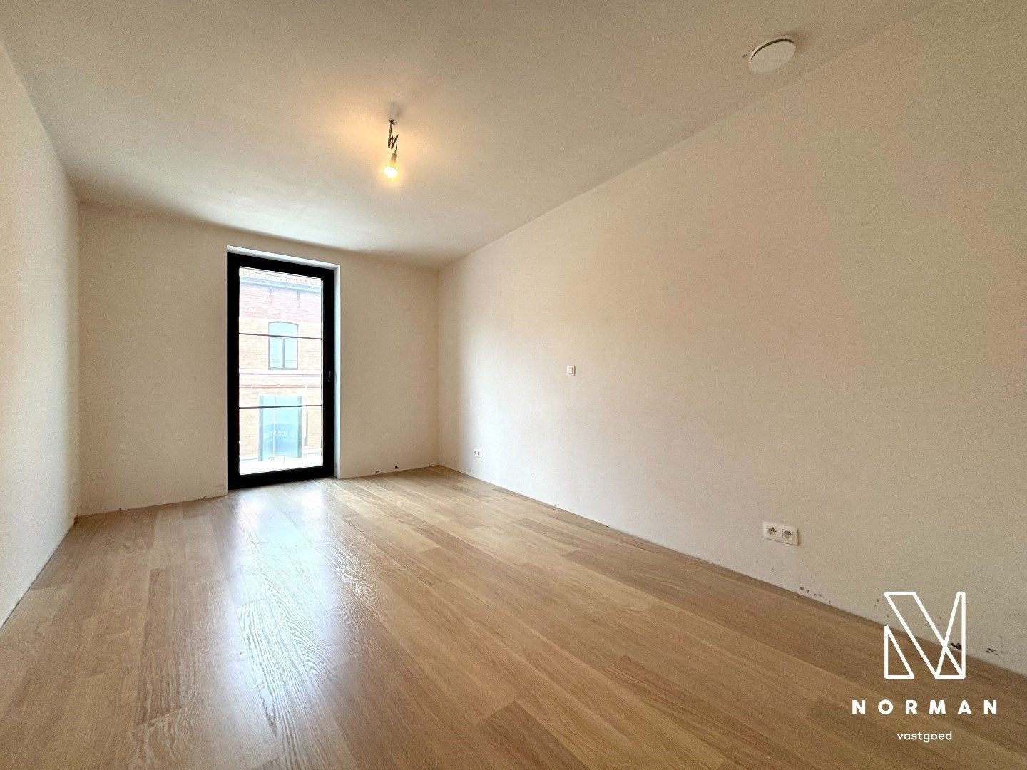 Nieuwbouwwoning met 5 kamers, inpandige garage en prachtig uitzicht foto 6