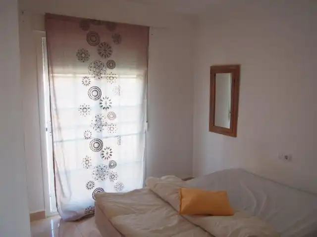 Instapklaar bemeubeld dakappartement foto 14