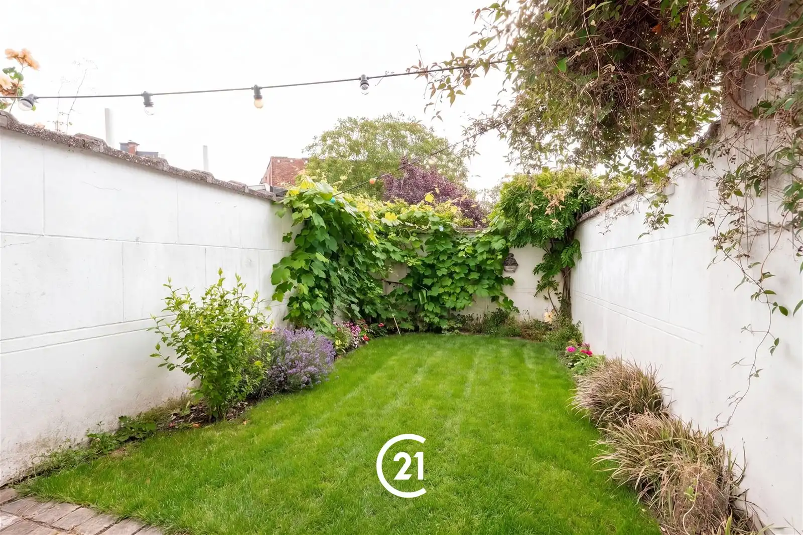 Instapklare woning met 3 slaapkamers en tuin in Gent foto 9