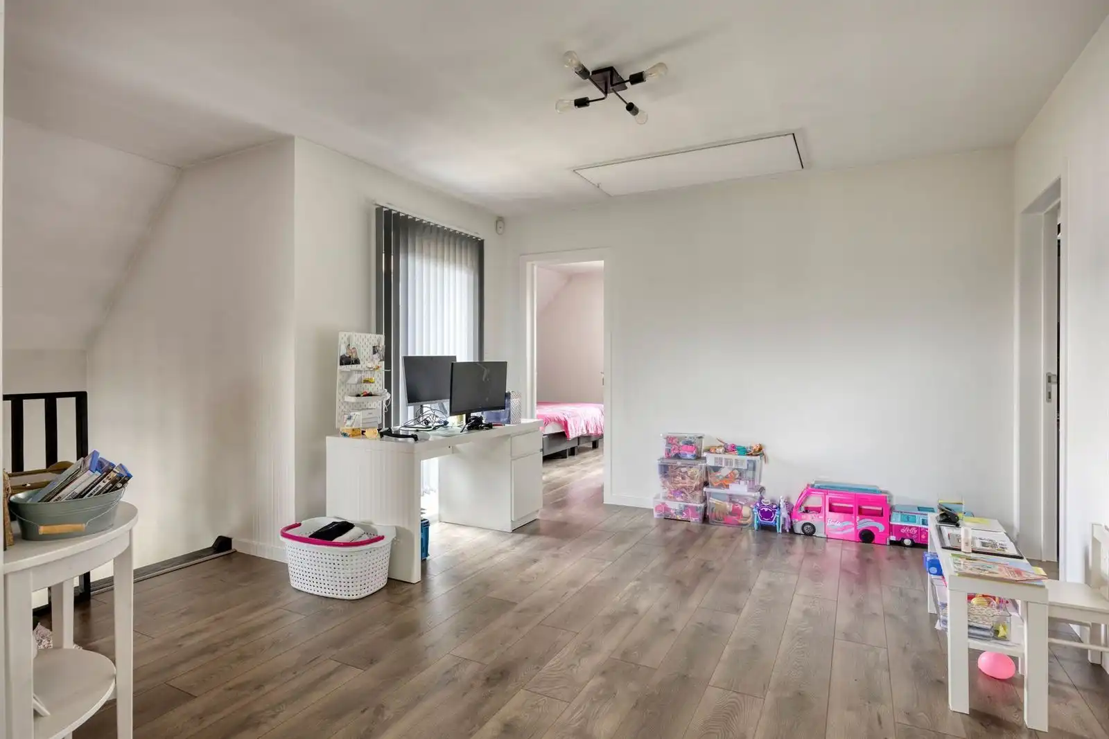 Alleenstaande woning met tuin foto 14