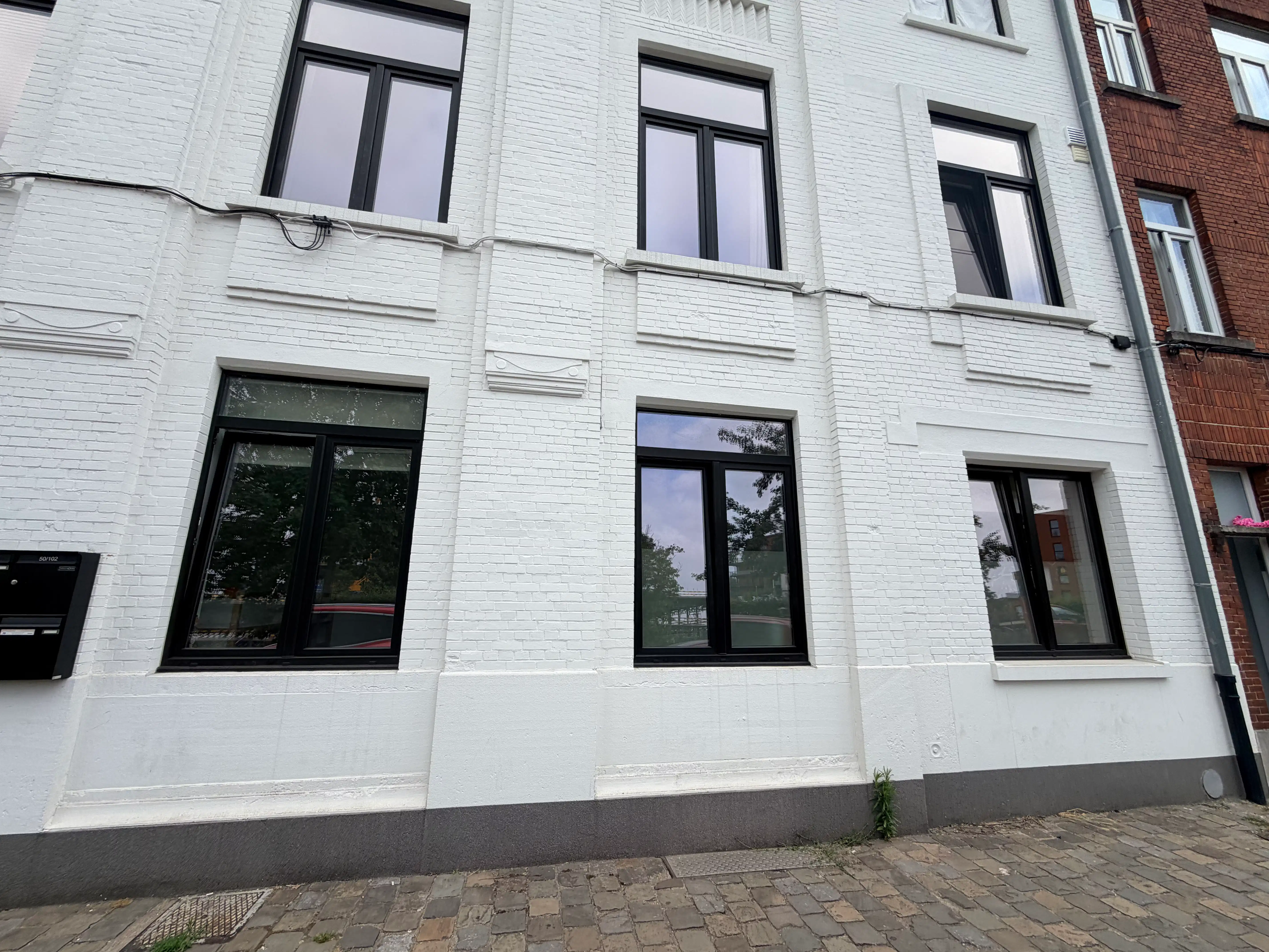 --- NIEUW --- Prachtig gerenoveerd appartement met 3 slaapkamers. foto 17