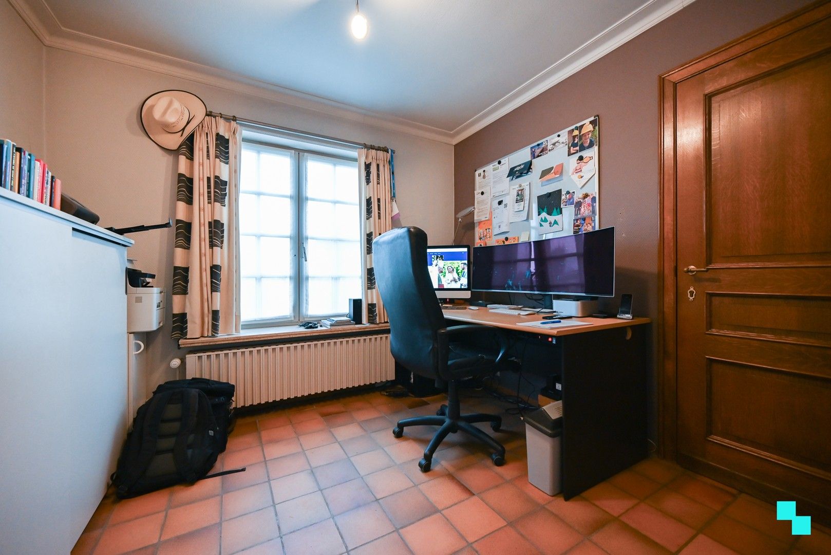 Uitzonderlijke eigendom bestaande uit een gezinswoning & afzonderlijk (kantoor)gebouw te Izegem foto 14