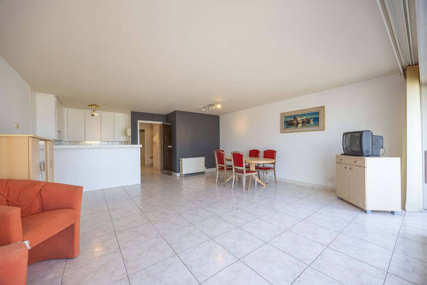 Uniek appartement met frontaal zicht op het casinoplein (met zeezicht!) foto 7