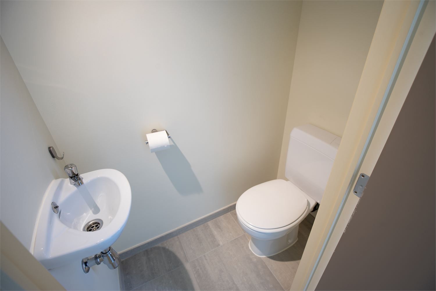 Ruime en Recent Gerenoveerde Woning te Huur aan de Stadsrand van Aarschot foto 3