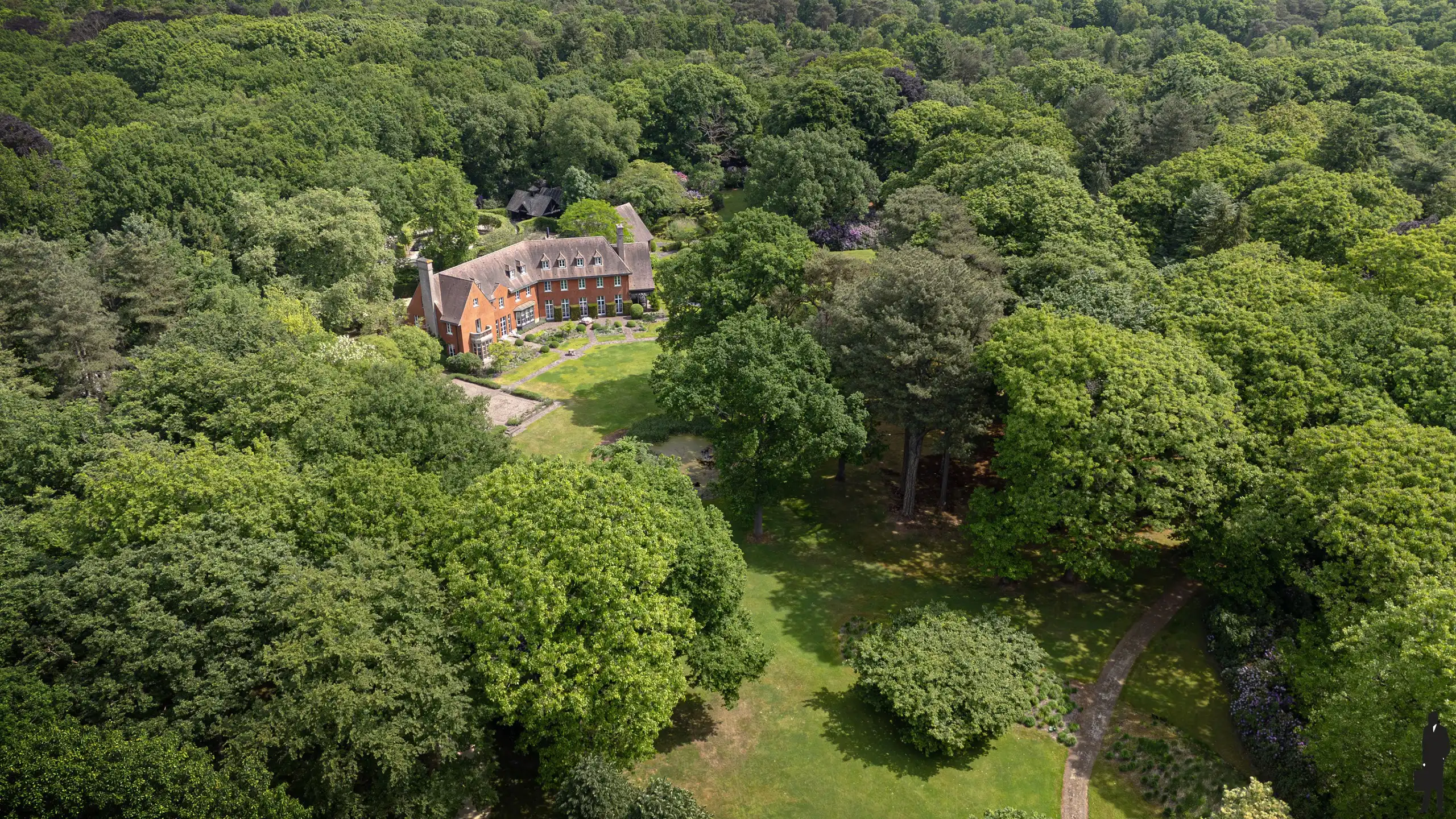 Uitzonderlijk exclusief luxueus landgoed middenin een prachtige natuur foto 24