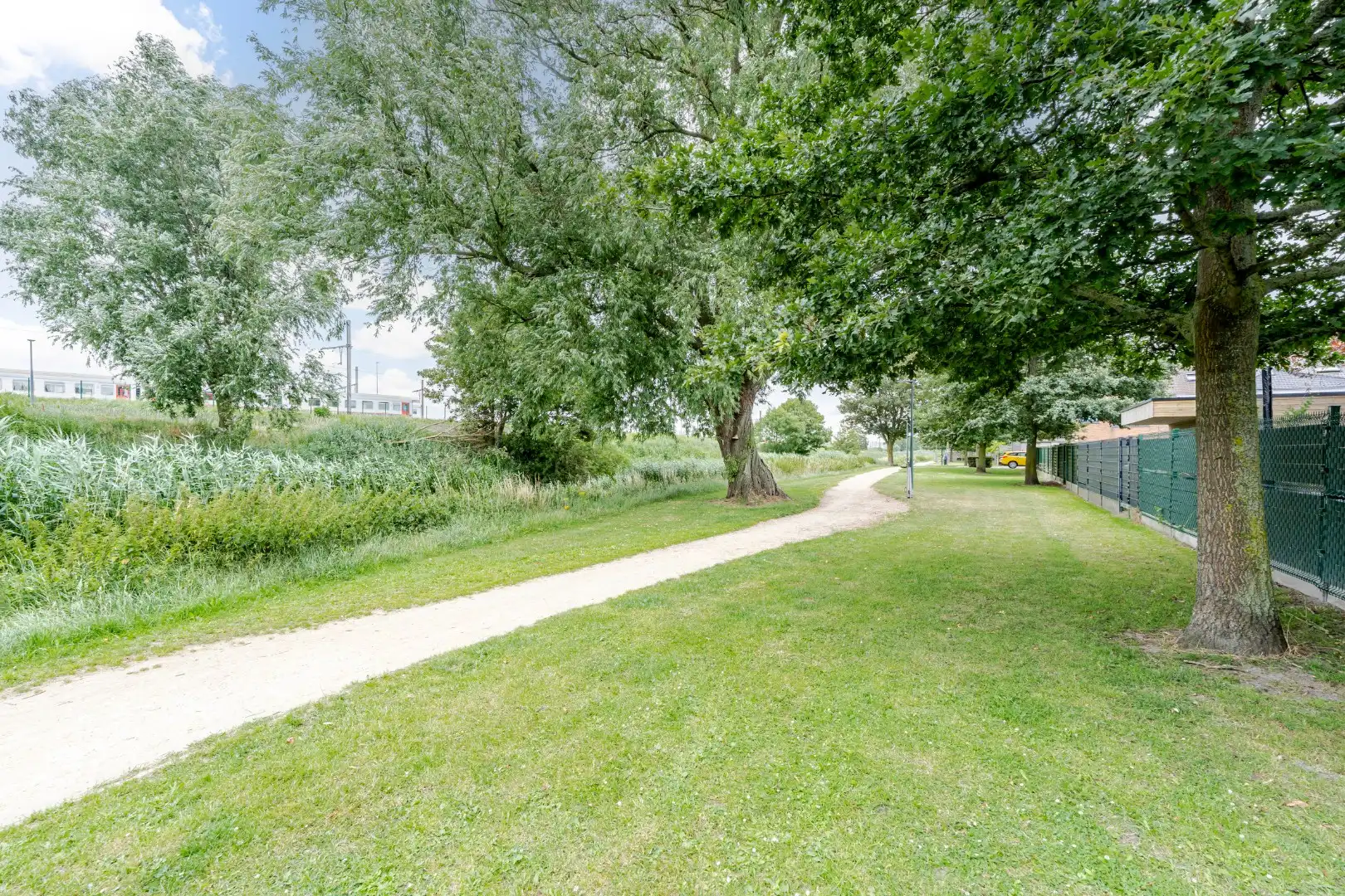 Instapklare recente woning in een doodlopende straat met EPC-label A foto 13