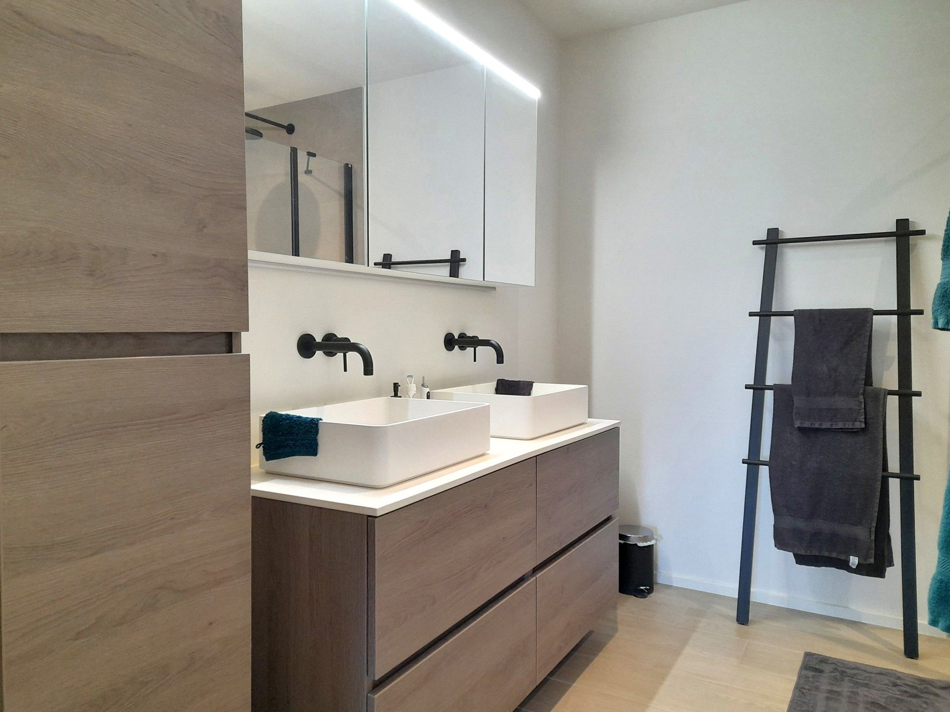 Mooi 2-slpk-appartement met terras foto 18