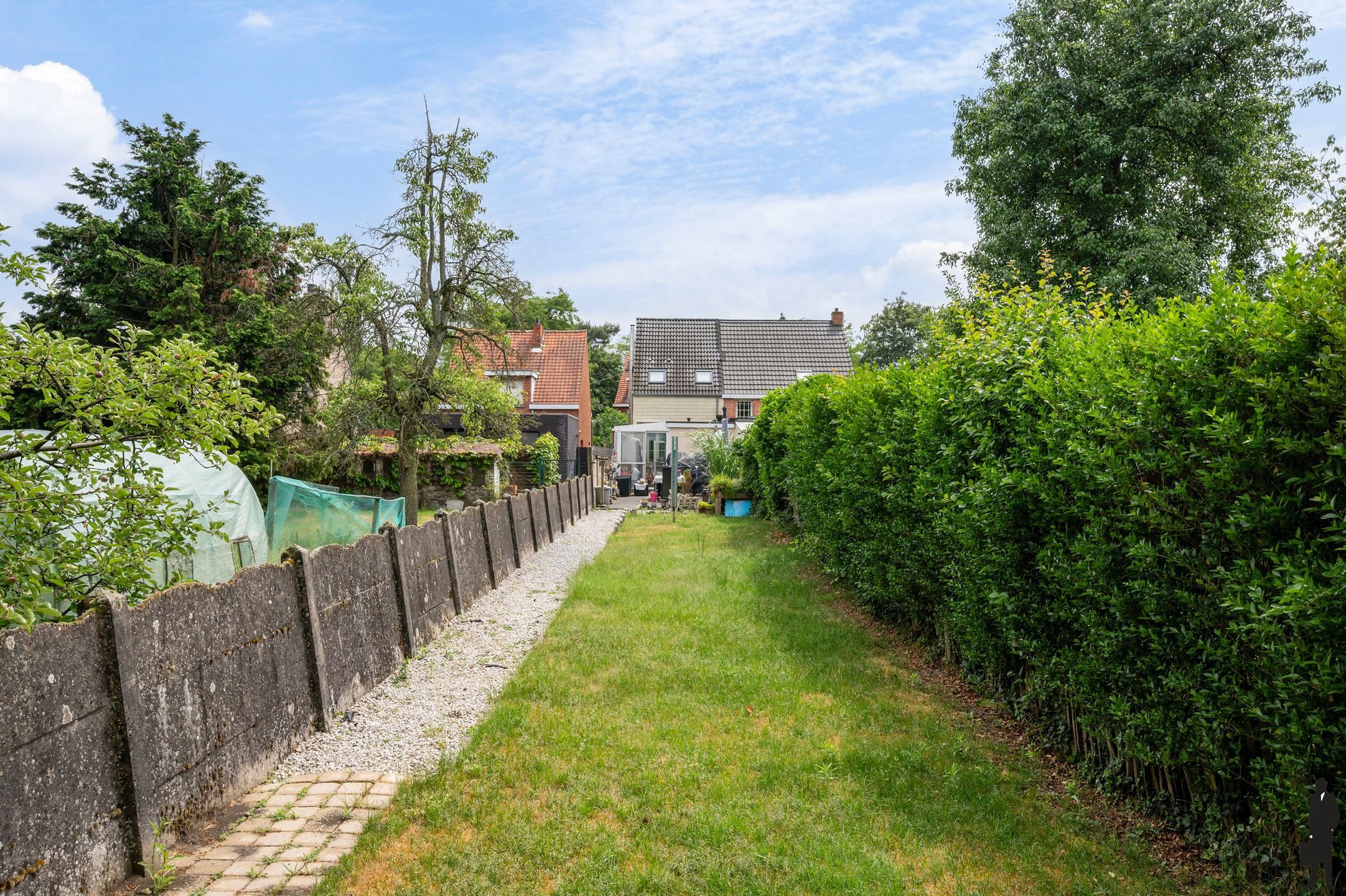 Woning in doodlopende straat met 2 slk, 2 badk en tuin op een perceel van 379 m². foto 11
