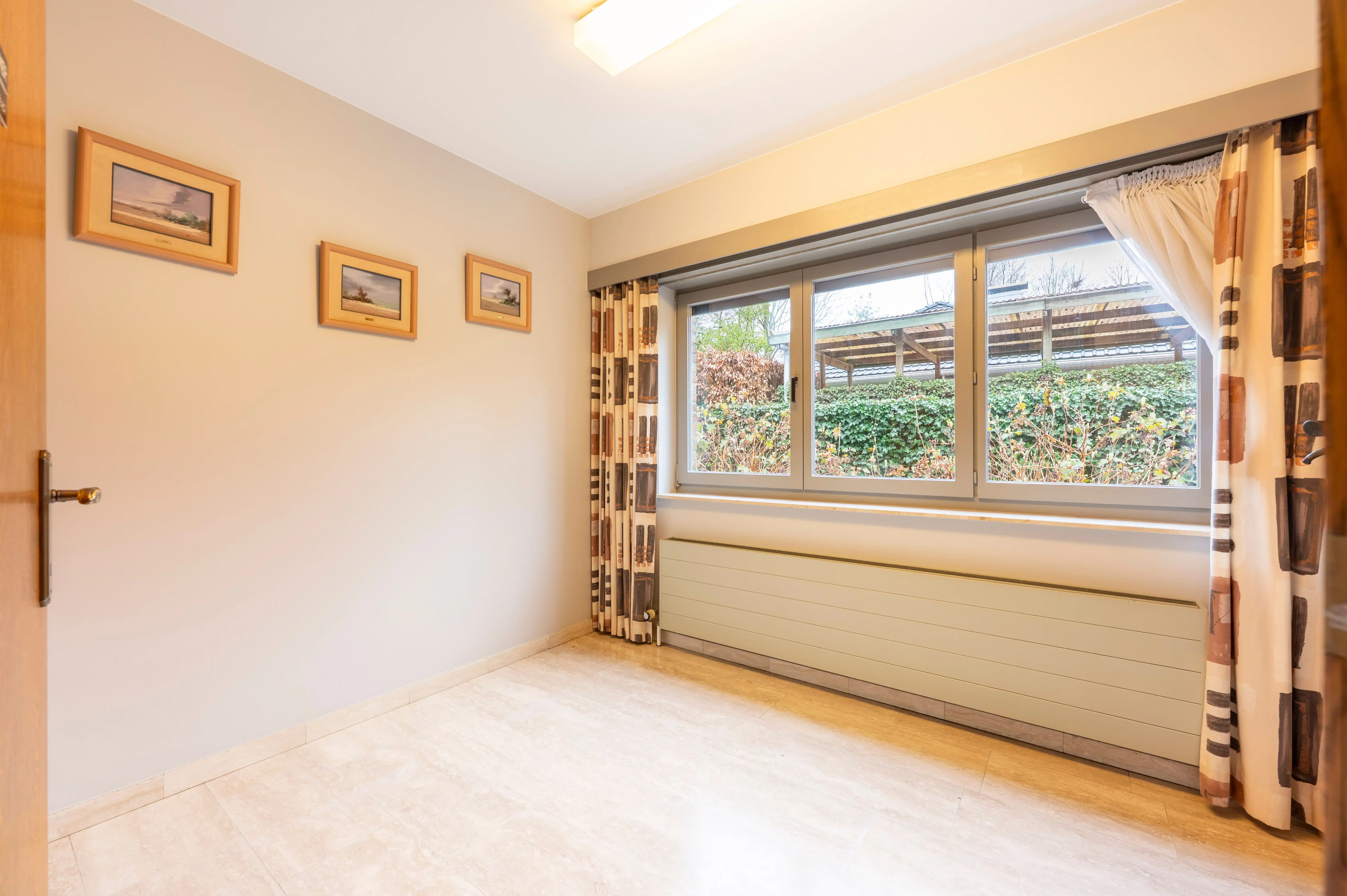 Ruime villa met praktijkruimte op toplocatie in Schotenhof. foto 17