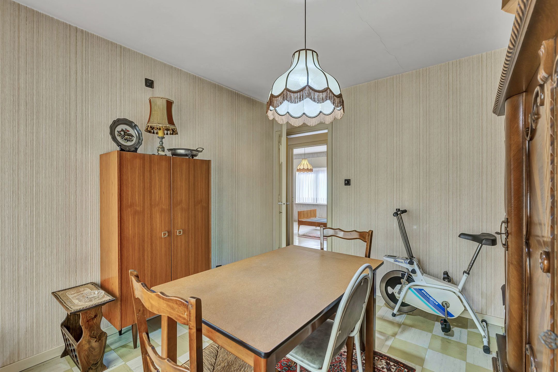 Te renoveren woning met 3 slpks en garage nabij centrum foto 17