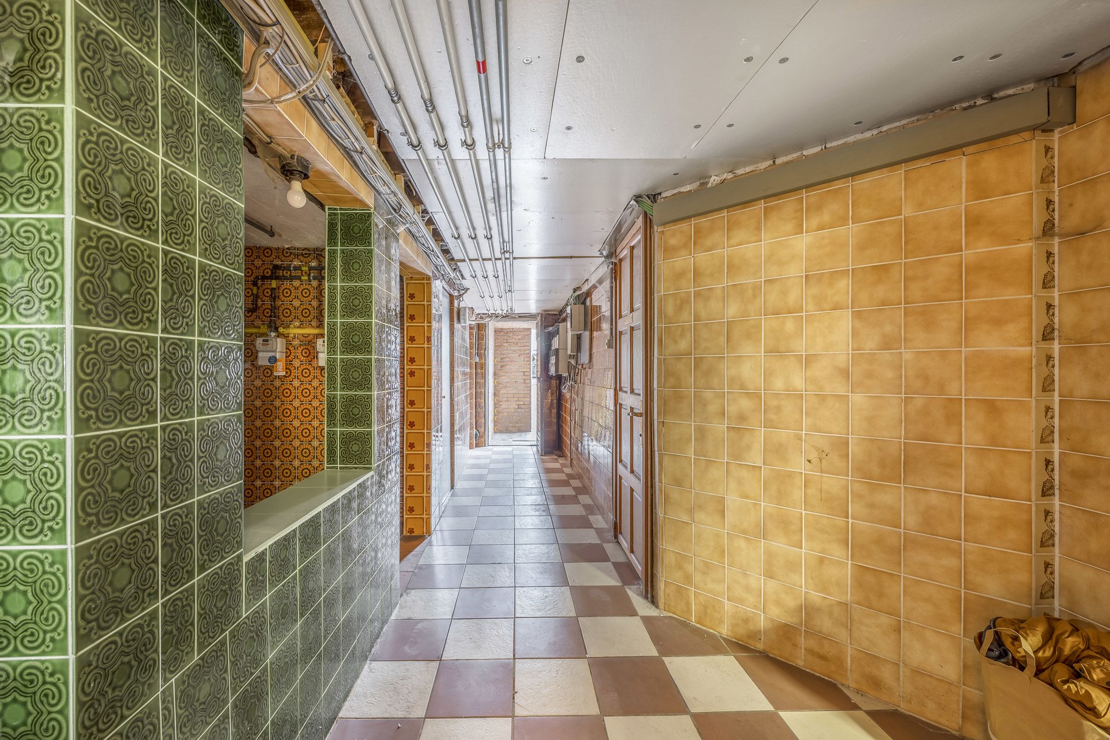 opbrengsteigendom bestaande uit 3 appartementen en 1 garage met oprit foto 33