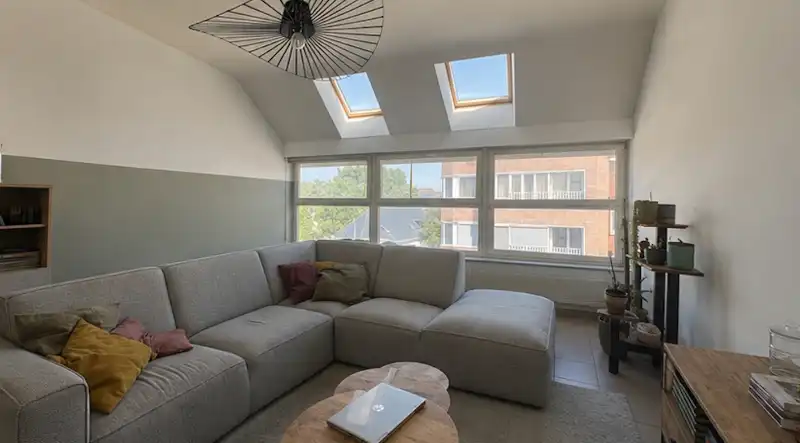 Ruim duplexappartement met 2 slaapkamers op toplocatie aan Sint-Jacobs foto 4
