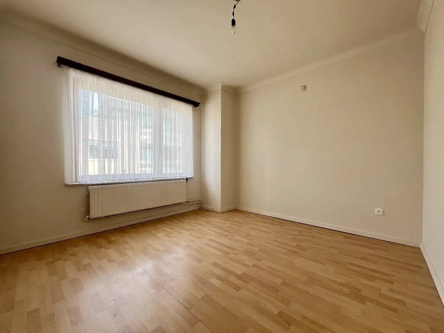 Betaalbaar appartement met twee slaapkamers, kelder en standplaats in hartje Bilzen foto 8