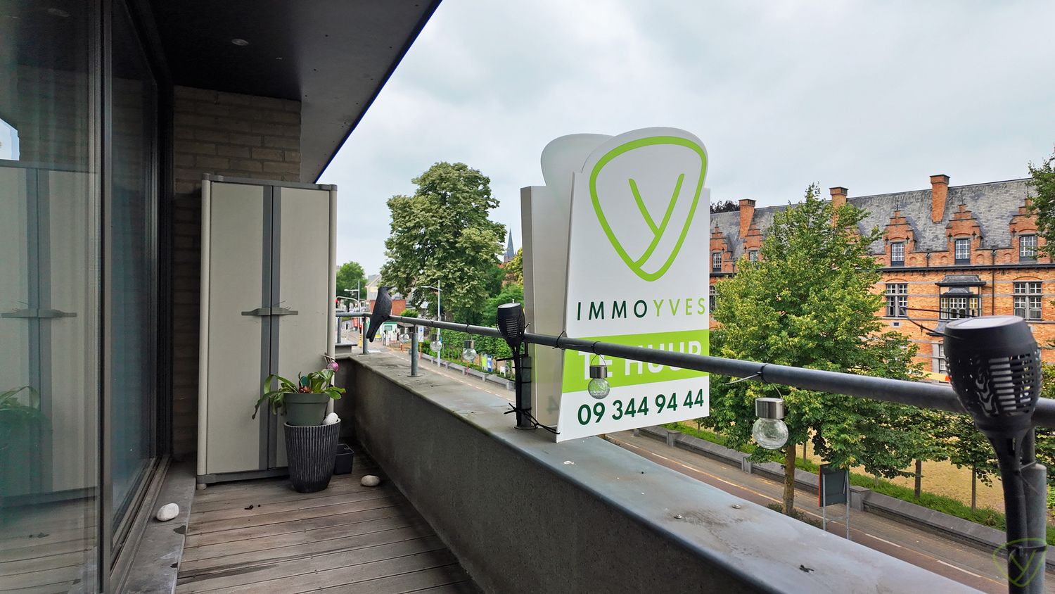 Ruim appartement gelegen in het centrum van Eeklo! foto 4
