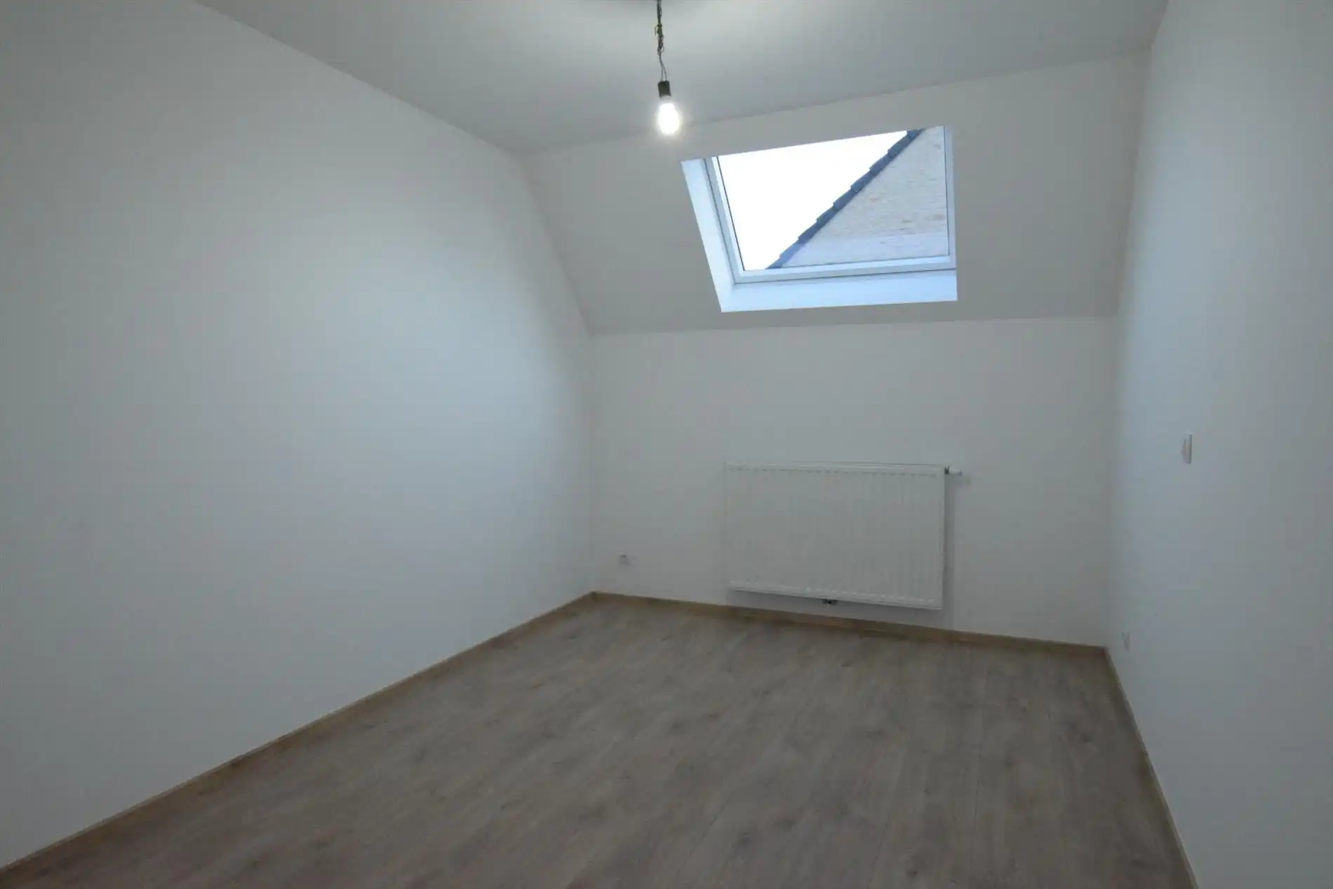 Recente halfopen bebouwing met 3 slaapkamers op uiterst rustige ligging te Gistel foto 8