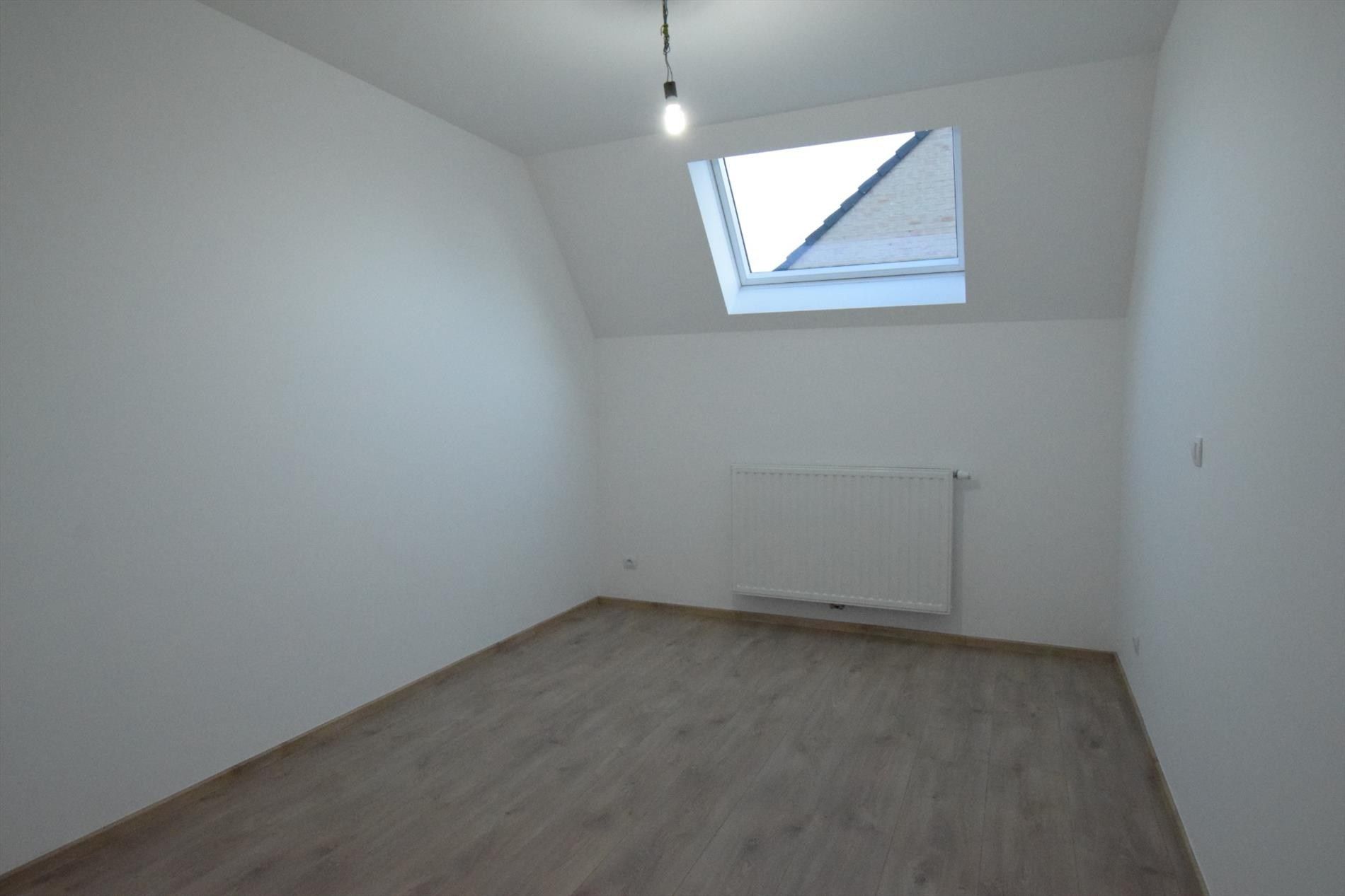 Recente halfopen bebouwing met 3 slaapkamers op uiterst rustige ligging te Gistel foto 8