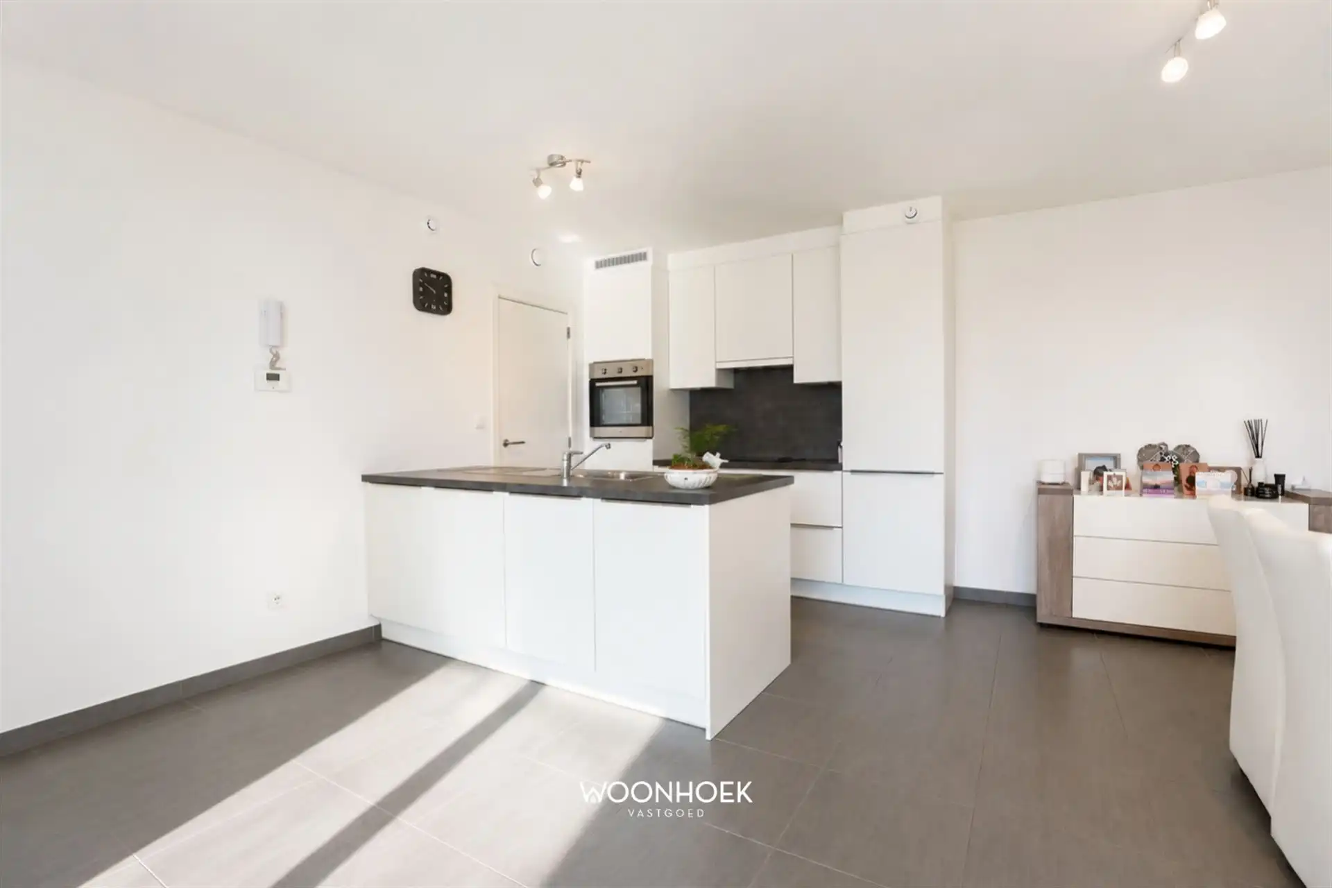 Lichtrijk, energiezuinig appartement met gezellig terras  foto 8