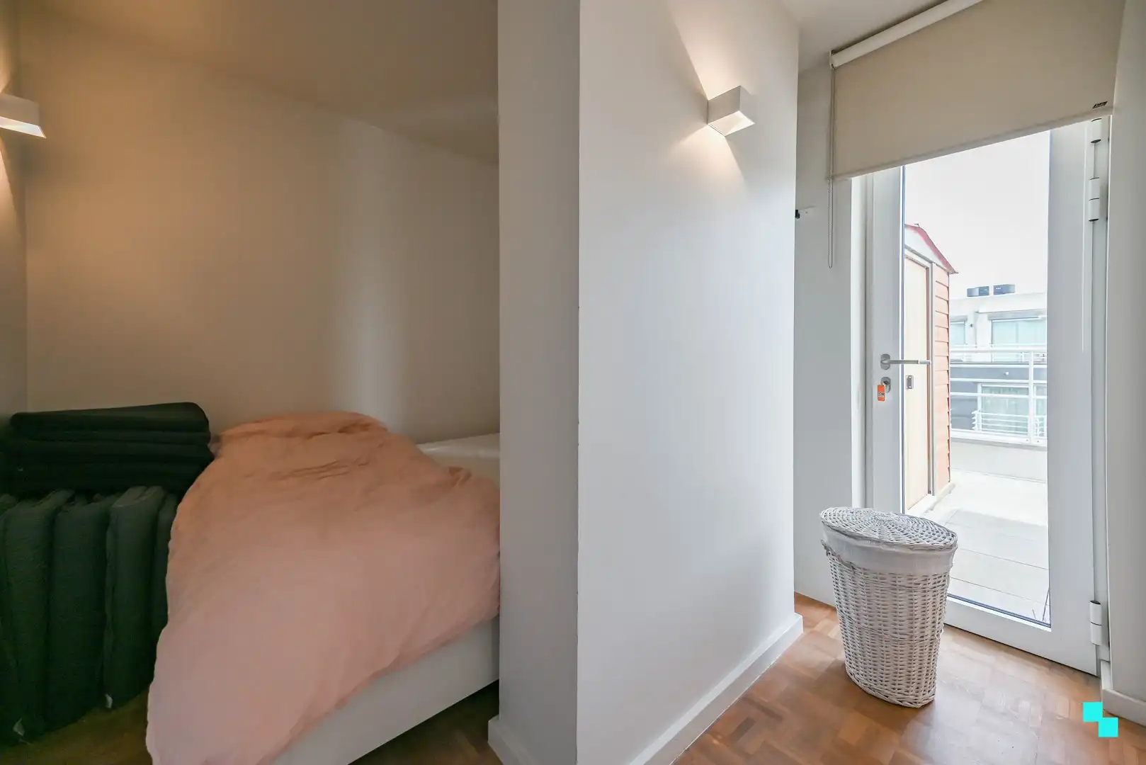 Stijlvol penthouse met zeezicht, royale terrassen en een dubbele garagebox foto 24