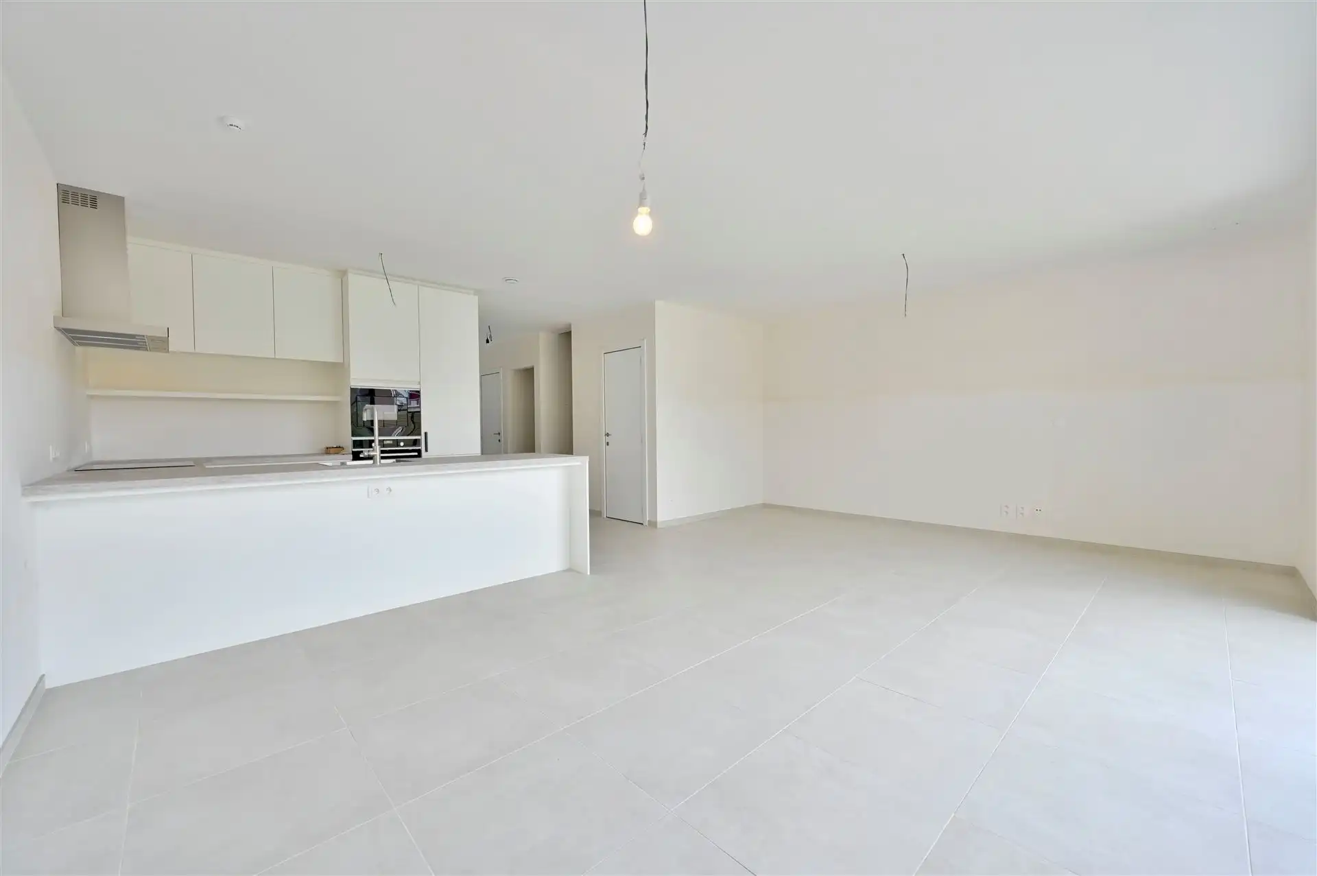 Moderne nieuwbouwwoning met 4 slpk en zonnige tuin foto 6