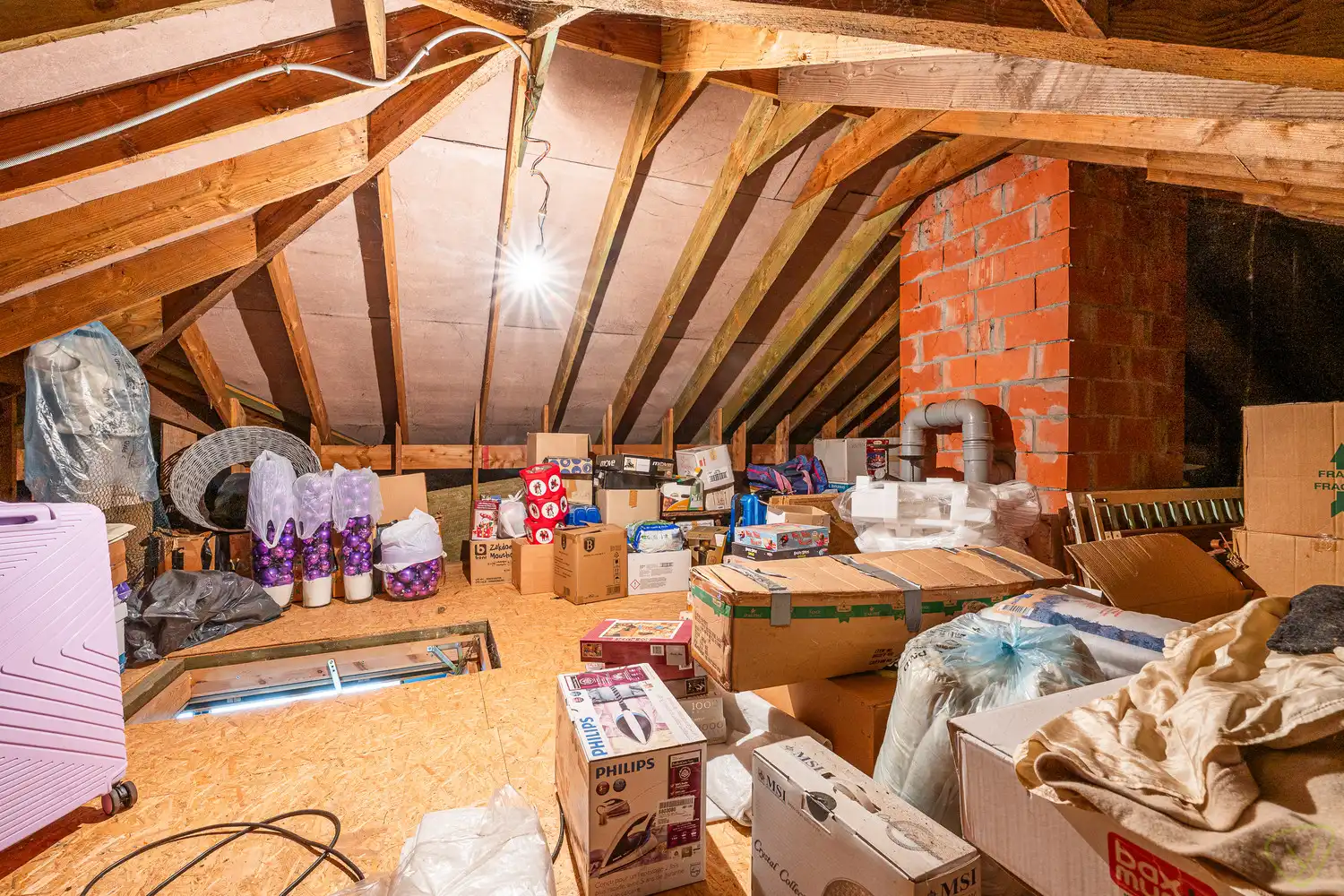 Ruime en moderne woning te koop in een rustige woonwijk net buiten het centrum met 3 slaapkamers, bureau en tuin - perfect voor comfortabel en gezinsvriendelijk wonen! foto 21
