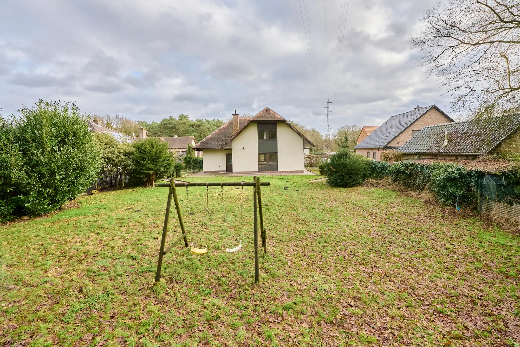 Zeer ruime en eigentijdse gezinswoning op 11a  foto 5