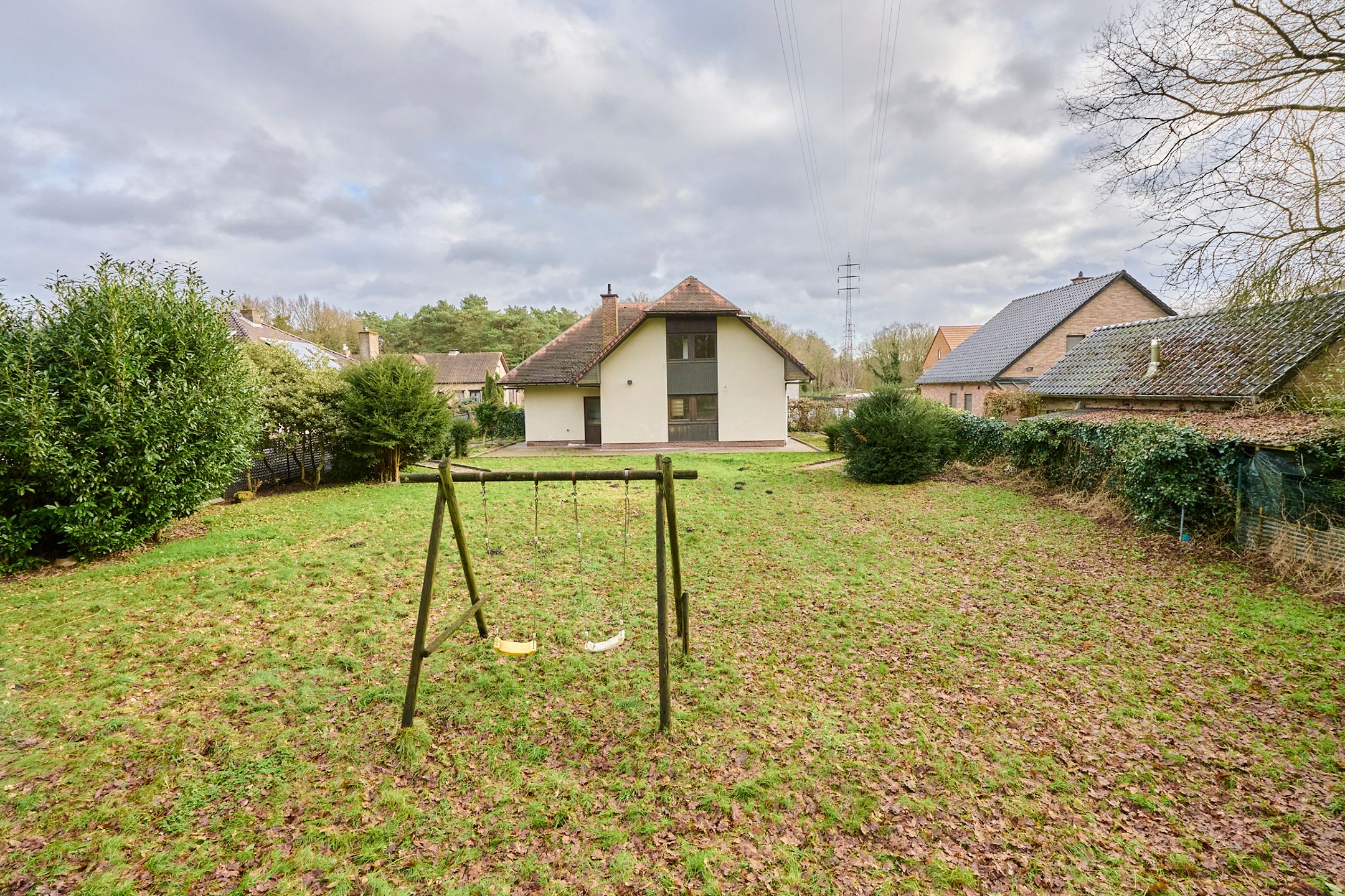 Zeer ruime en eigentijdse gezinswoning op 11a  foto 5