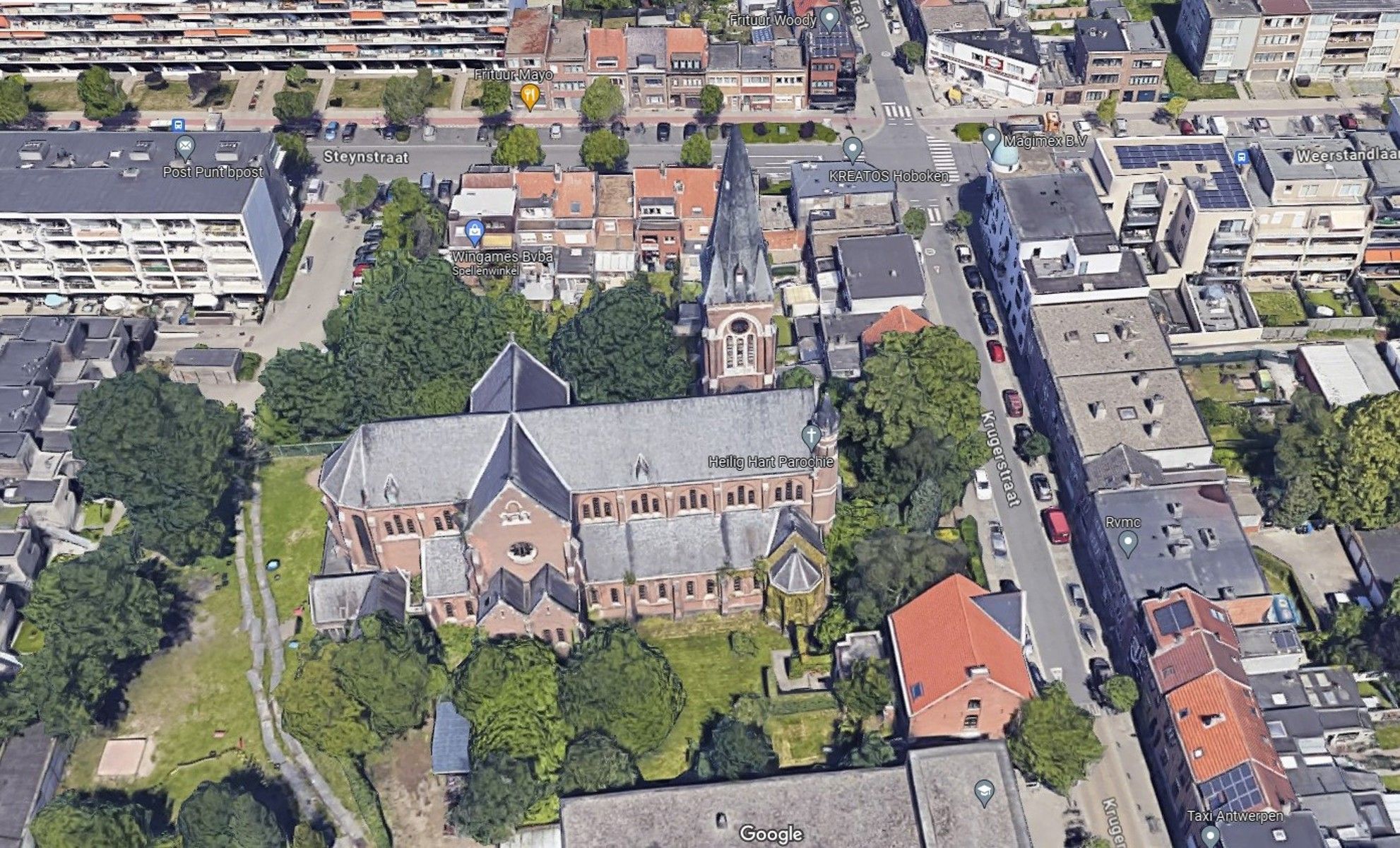 KERK met bouwgrond en pastorij foto 7