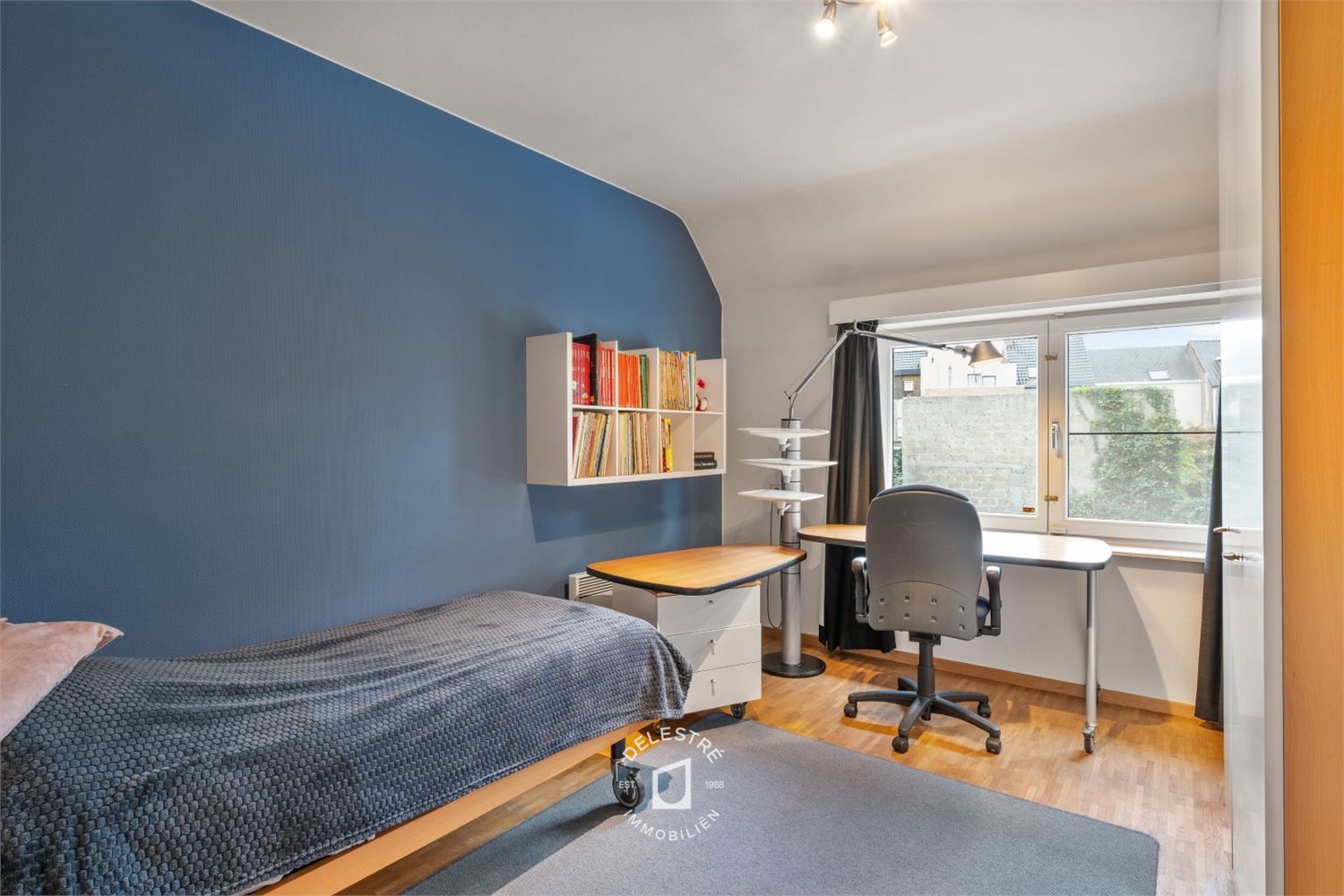 INSTAPKLARE GEZINSWONING MET GARAGE IN RUSTIGE STRAAT foto 21