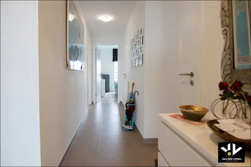 MOOI AFGEWERKT 2 SLAAPKAMER APPARTEMENT foto 6