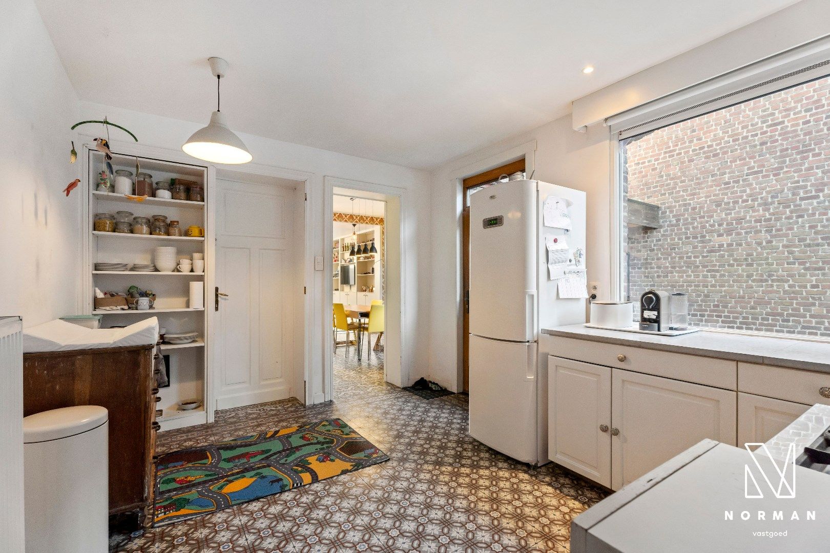 Charmante instapklare woning in Deerlijk! foto 5