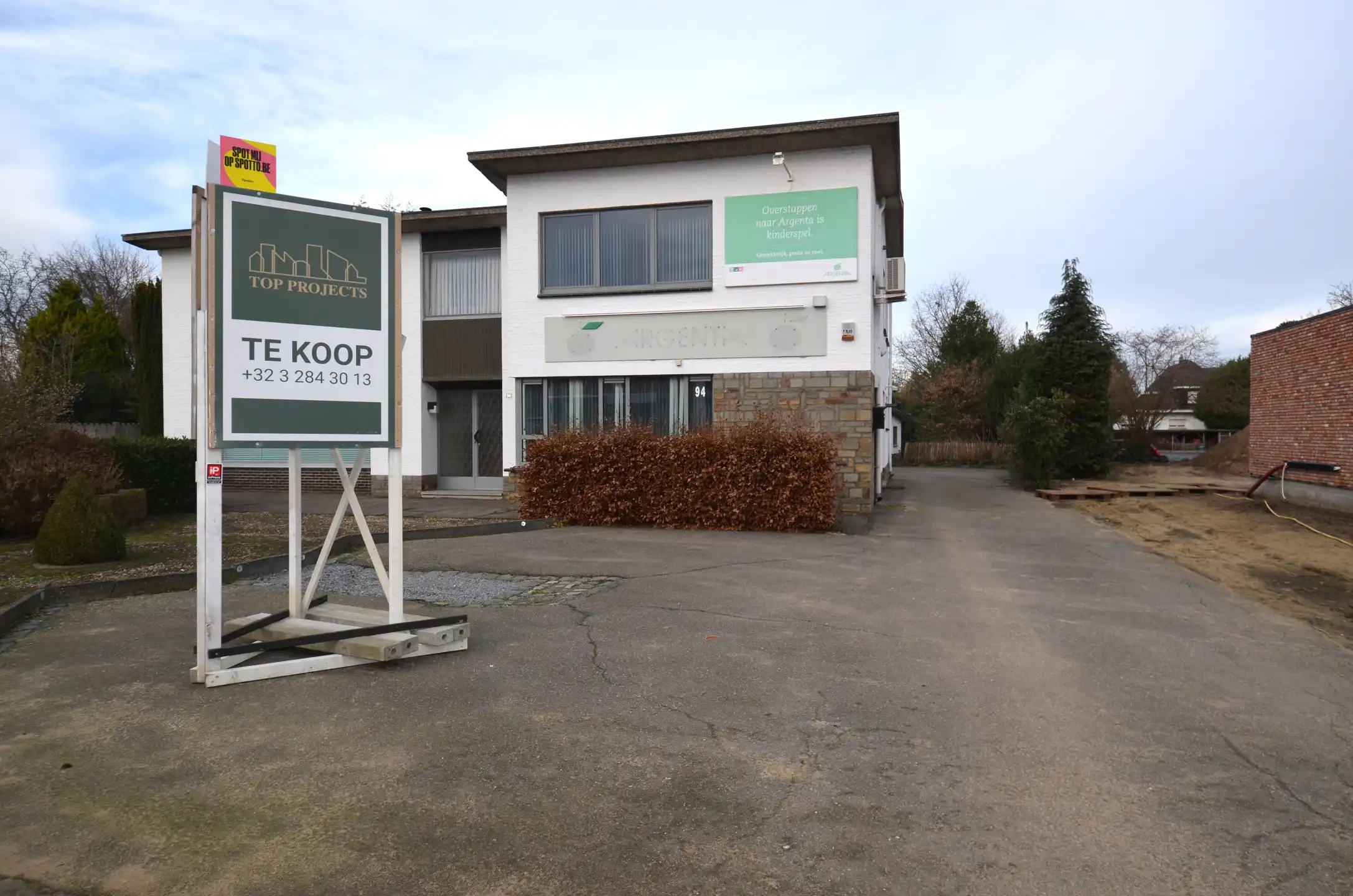 Energiezuinig af te werken woning met 2 slaapkamers foto {{pictureIndex}}