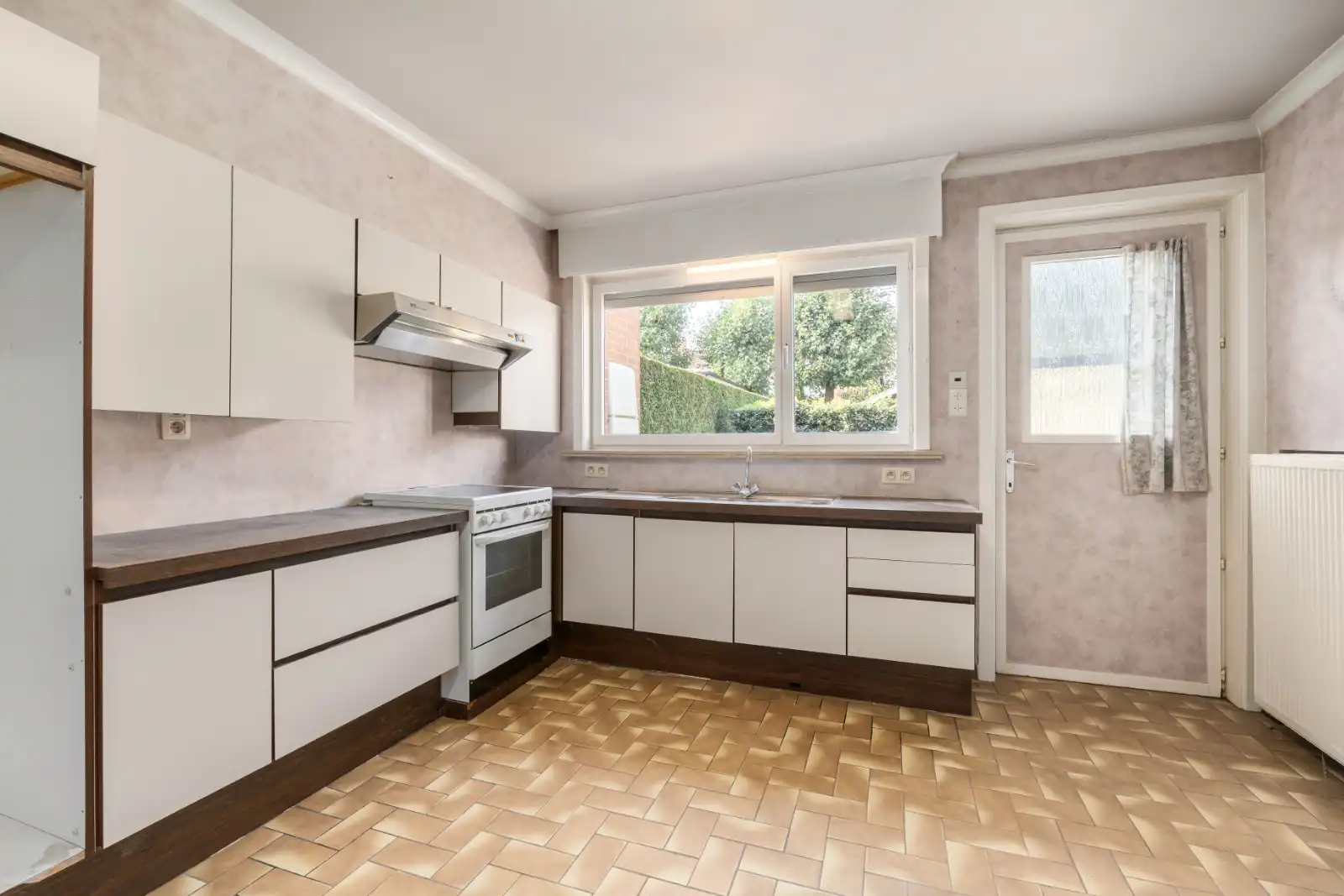 Gezellige starterswoning in het centrum van Ardooie! foto 4