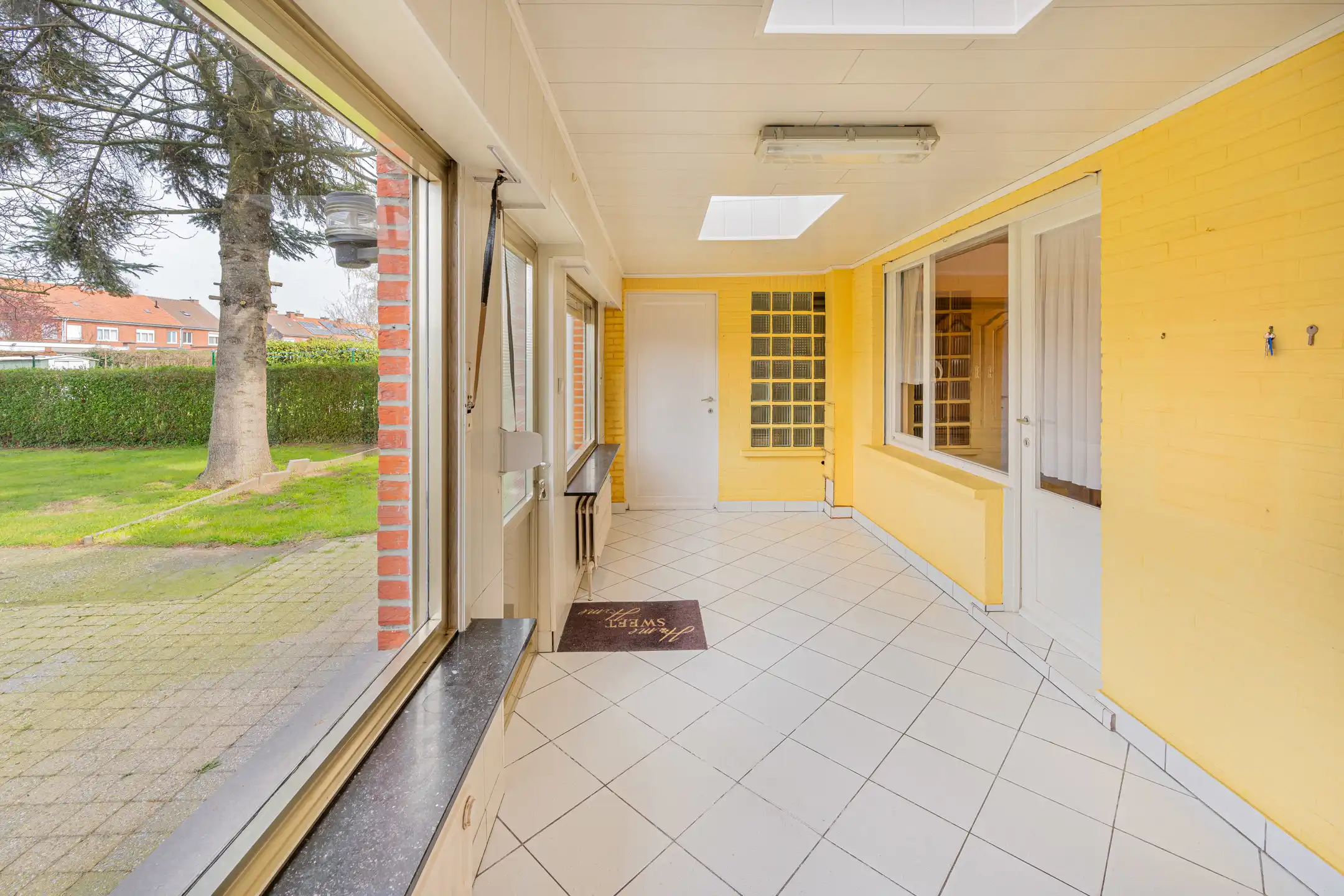 Te moderniseren HOB met garage en tuin foto 5