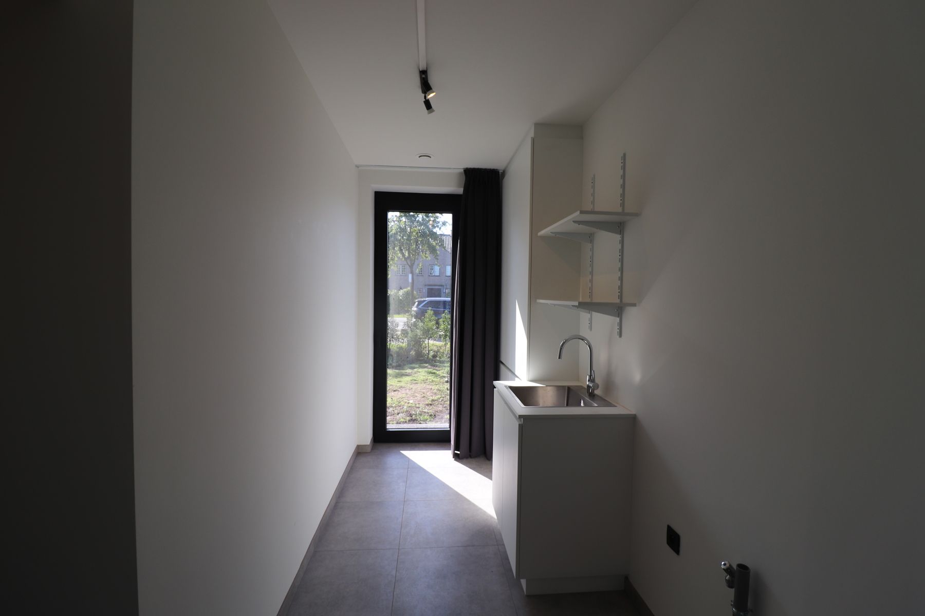 Energiezuinige nieuwbouwwoning (E12) met 3-4 slaapkamers en tuin met tuinberging. foto 14