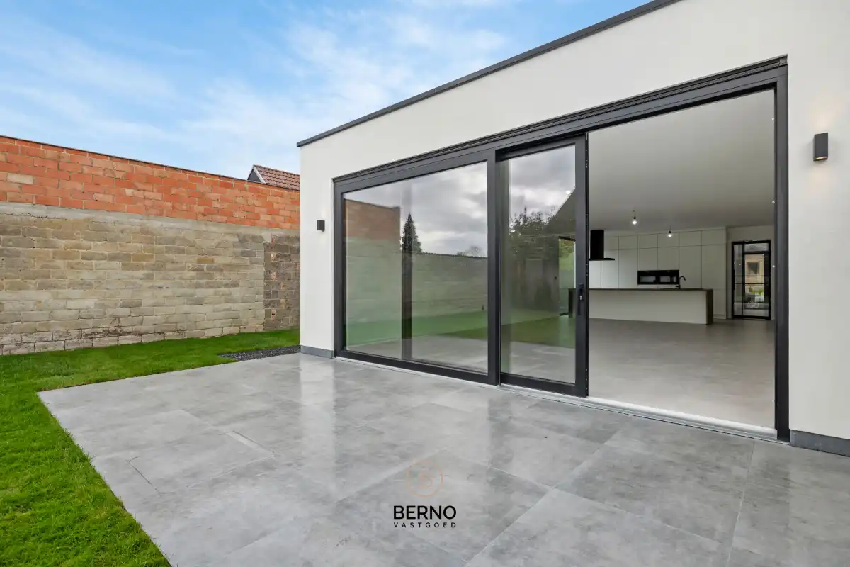 Nieuwbouwwoning met zuidwestgerichte tuin foto 16