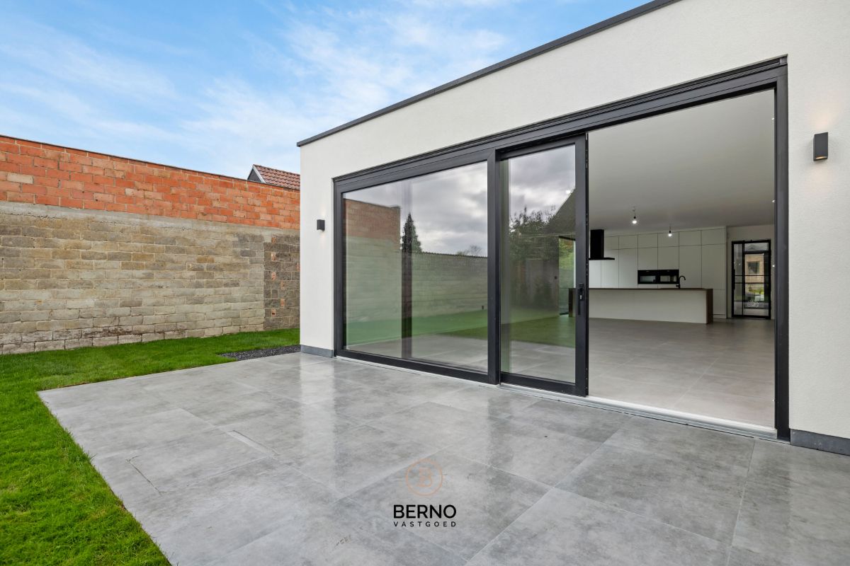 Nieuwbouwwoning met zuidwestgerichte tuin foto 16