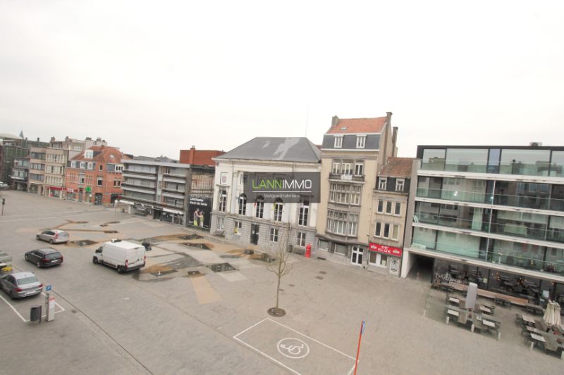 Leuk centraal gelegen 2 slaapkamer appartement foto 12