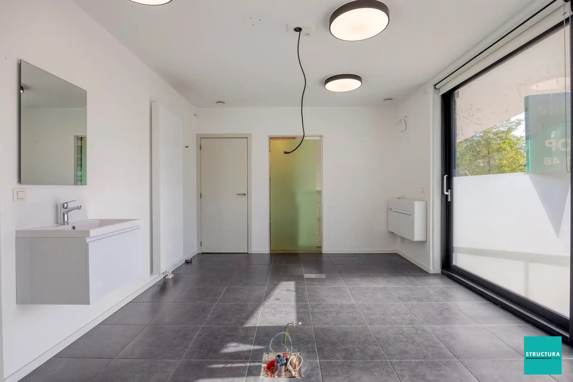 Praktijk/kantoor ih centrum met veel parkeermogelijkheden  foto 7