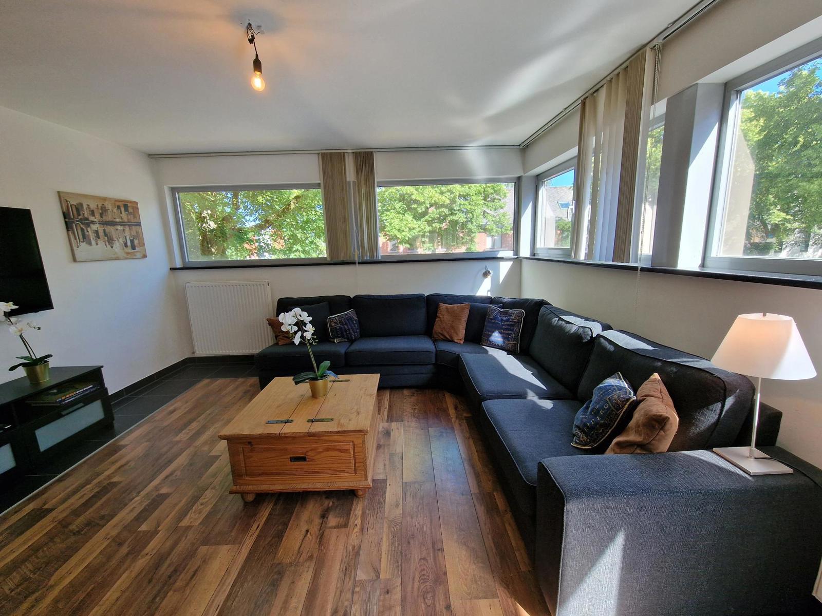 Appartement met groot terras en garage op Boulevard te Mol foto 7