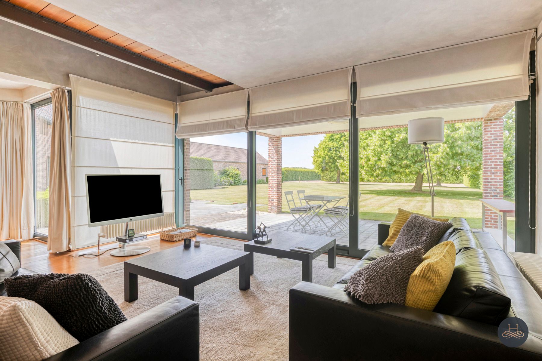 Authentieke villa met multifunctioneel bijgebouw op 46 are foto 15