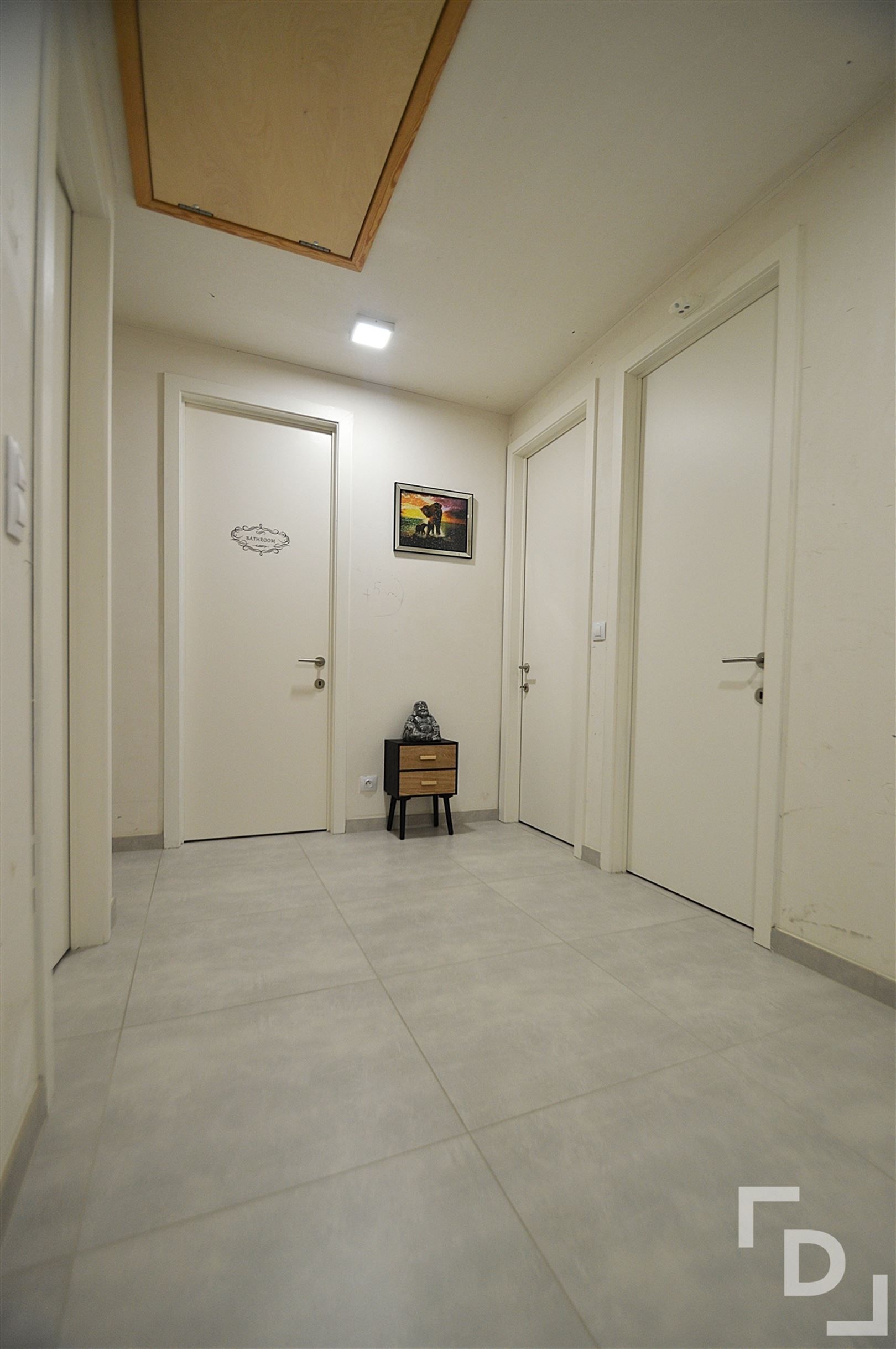 Centrum Poperinge, gezinswoning met tuin te huur. foto 11