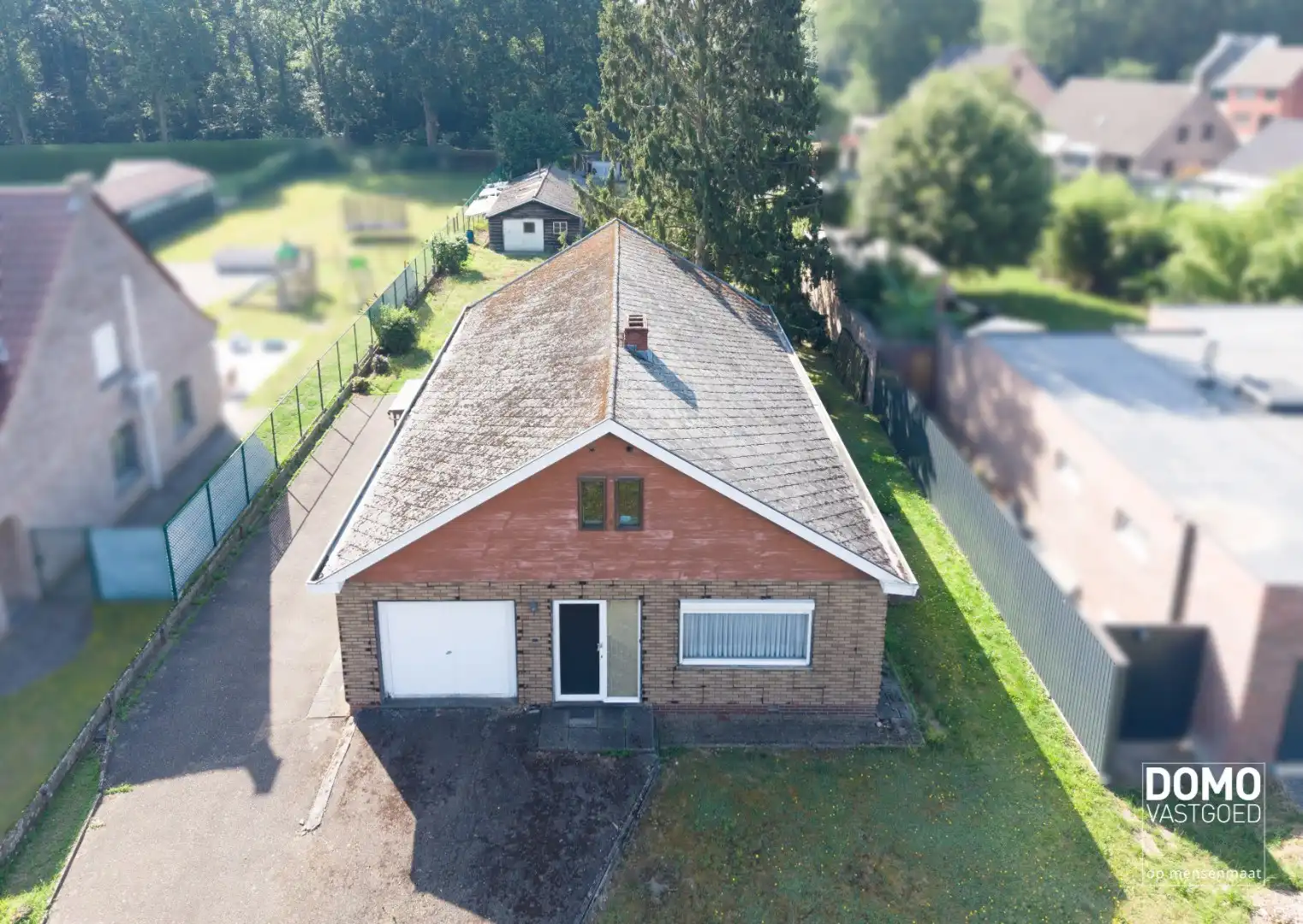 RUIME GELIJKVLOERSE WONING OP EEN PERCEEL VAN 12A 80CA MET 3 SLAAPKAMERS, EN GARAGE TE BOEKT (HEUSDEN-ZOLDER)  foto 28