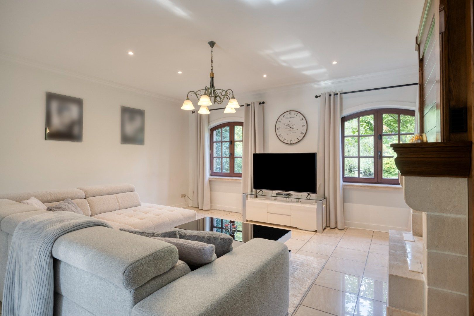 Prima onderhouden en ruime villa in Mol op een perceel van ca 30a ! foto 3