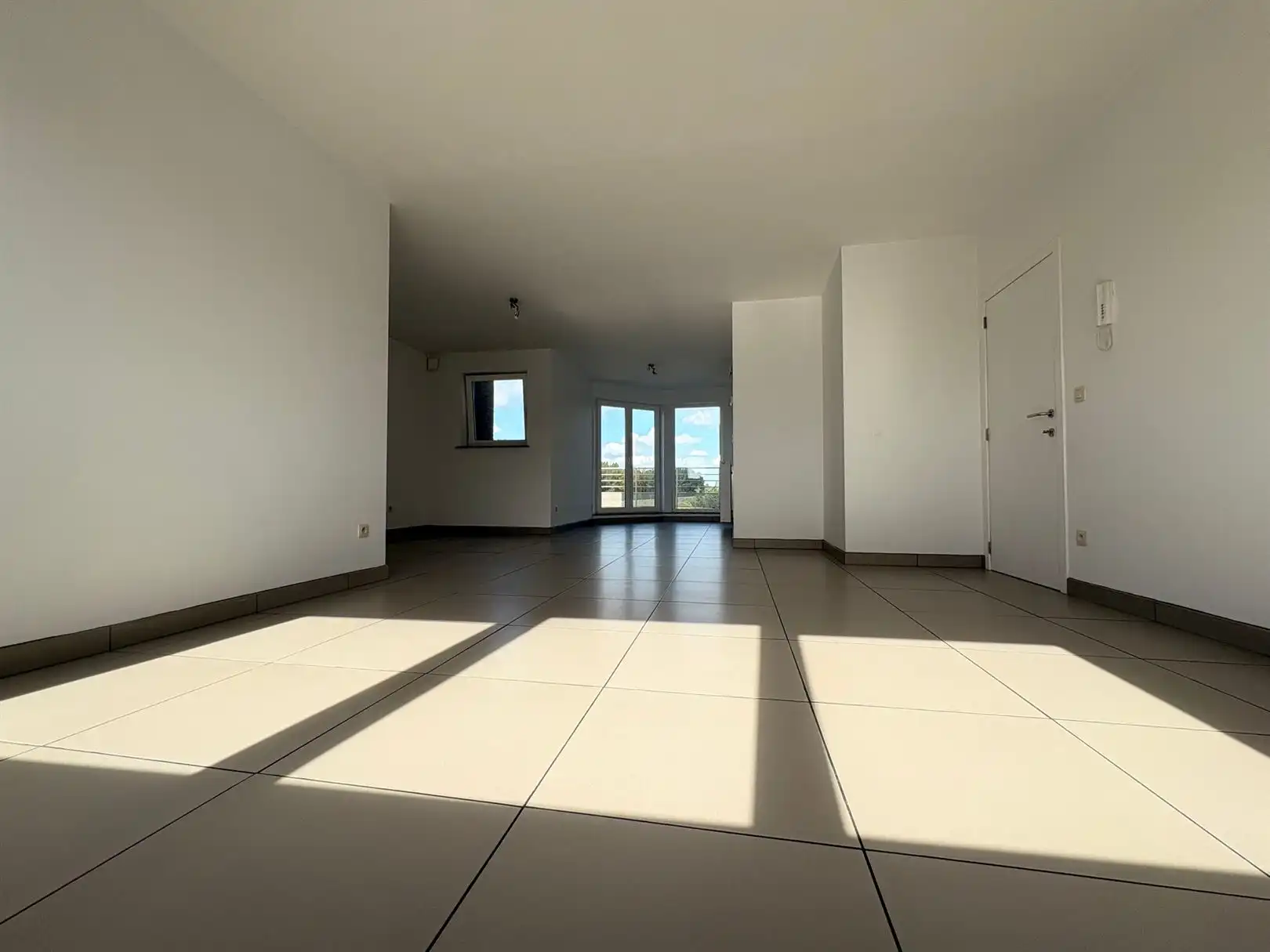 Gezellig instapklaar appartement met zonneterras met prachtig zich op "het Broek" foto 4