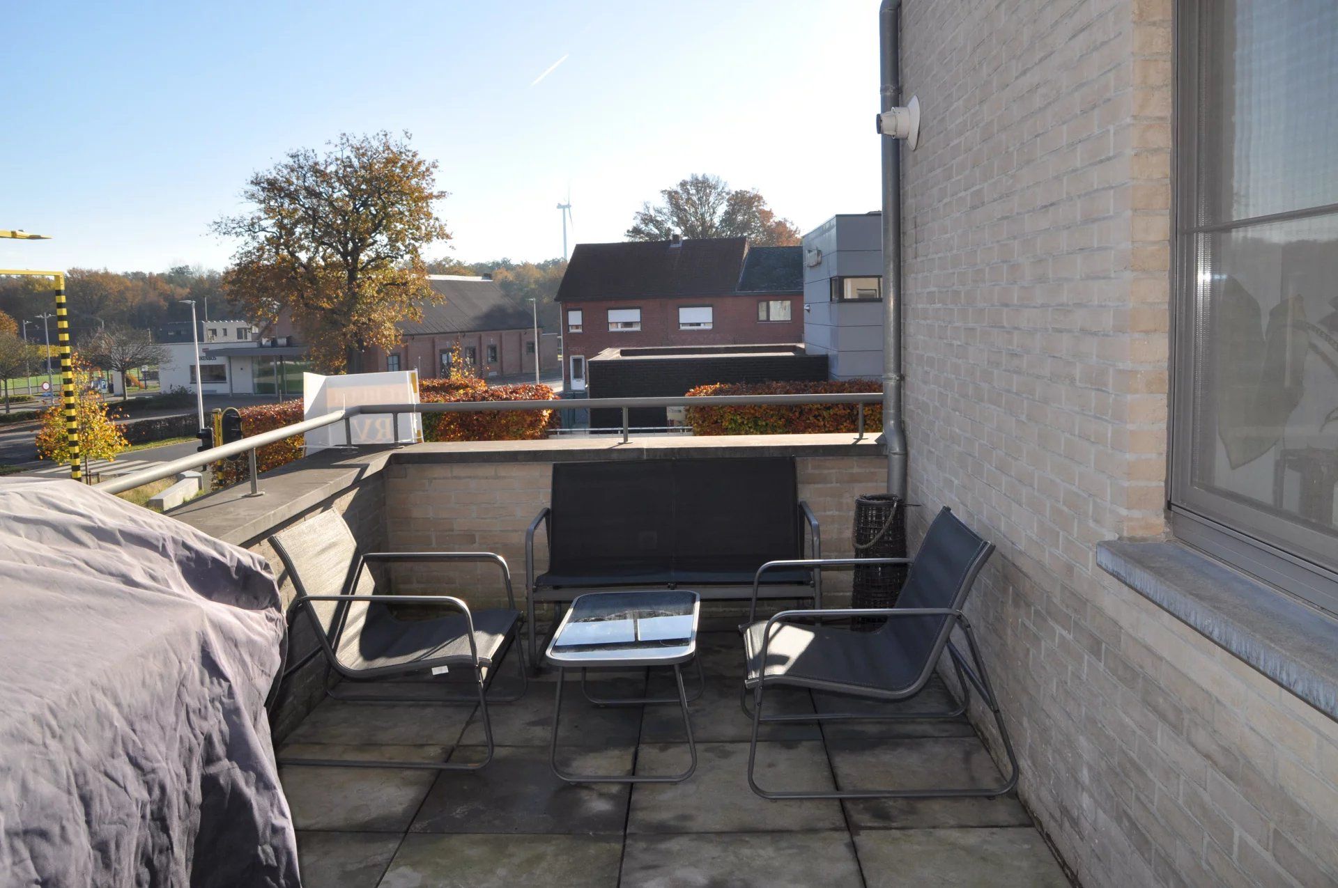 CENTRAAL GELEGEN LICHTRIJK APPARTEMENT VAN 104m² MET 2 SLPK'S foto 10